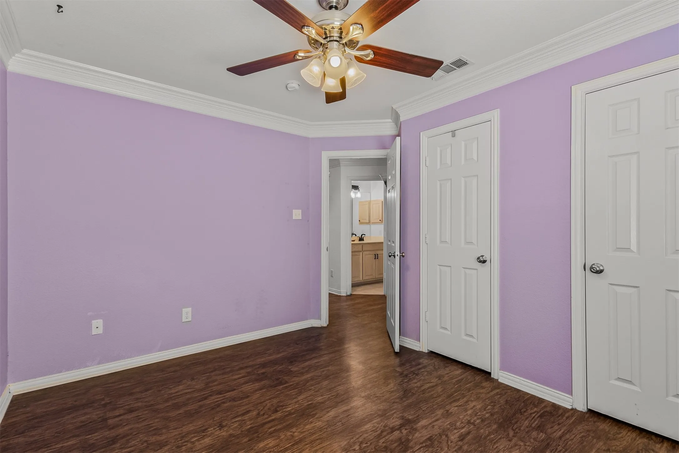 Single Family Residence For Sale in Rockwall County , 1181 Skylar Drive, Rockwall, Texas 75032, 4 Bedroom, 3 Bathroom, 2 Garage spaces, 2,599 Sqft, built in 1999, mls#21376818, Real Estate Agent in Rockwall, Homes For Sale in Rockwall county, Homes For Sale in Rockwall, Realtor in Rockwall Texas, Real Estate Brokerage Independent Realty Texas, Luminita Cordes Realtor
