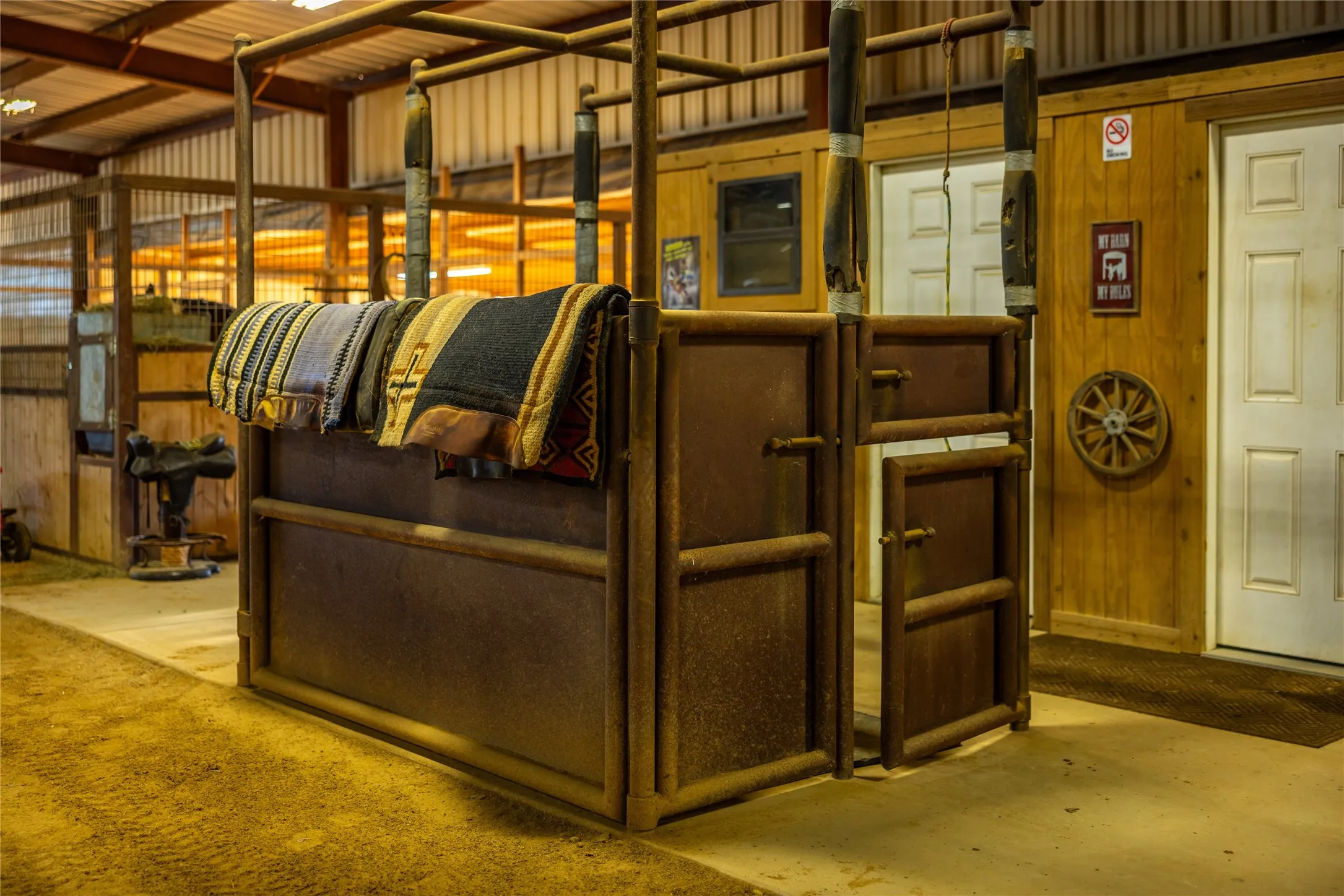 Farm For Sale in Grayson County , 1838 Liberty Road, Gordonville, Texas 76245, 4 Bedroom, 4 Bathroom, Garage spaces, 2,411 Sqft, built in 2003, mls#21376755, Real Estate Agent in Gordonville, Homes For Sale in Grayson county, Homes For Sale in Gordonville, Realtor in Gordonville Texas, Real Estate Brokerage Independent Realty Texas, Luminita Cordes Realtor