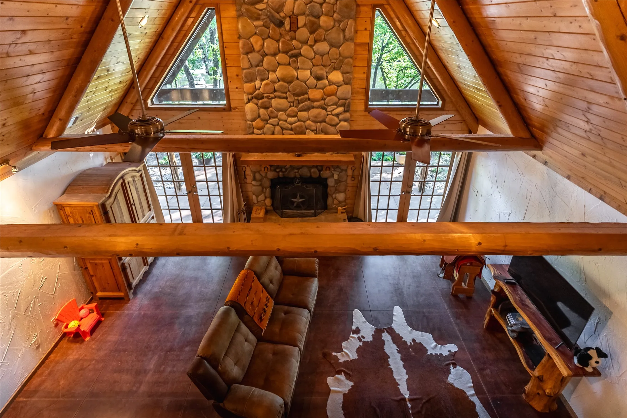 Farm For Sale in Grayson County , 1838 Liberty Road, Gordonville, Texas 76245, 4 Bedroom, 4 Bathroom, Garage spaces, 2,411 Sqft, built in 2003, mls#21376755, Real Estate Agent in Gordonville, Homes For Sale in Grayson county, Homes For Sale in Gordonville, Realtor in Gordonville Texas, Real Estate Brokerage Independent Realty Texas, Luminita Cordes Realtor