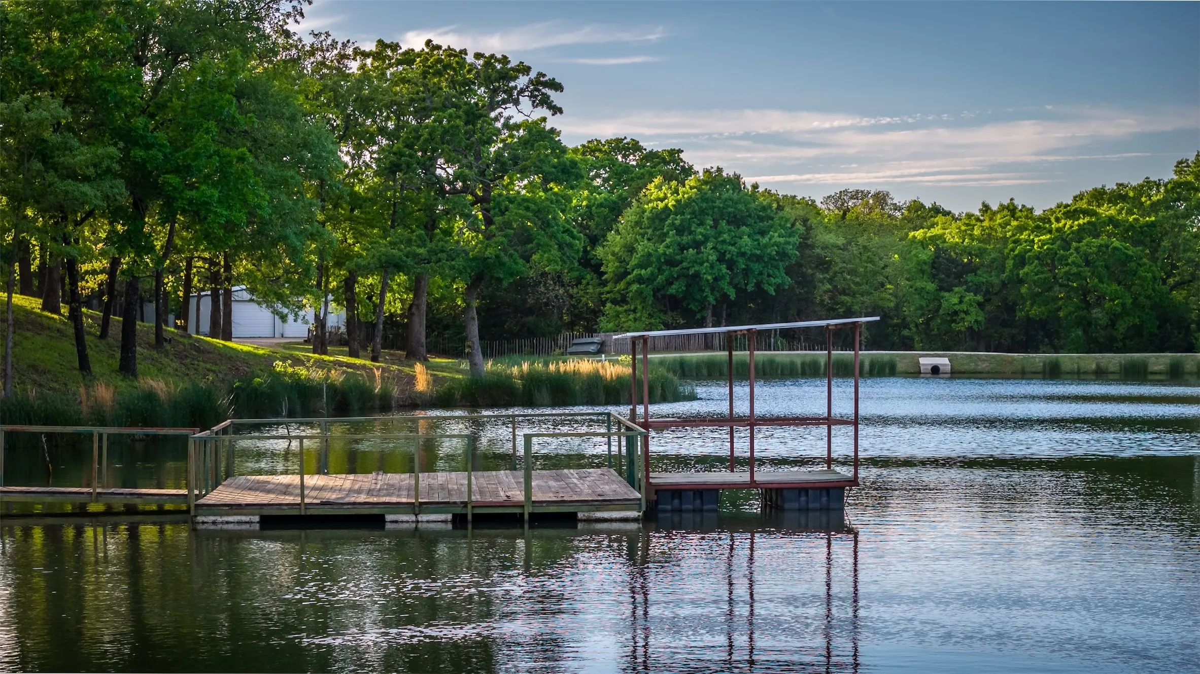 Farm For Sale in Grayson County , 1838 Liberty Road, Gordonville, Texas 76245, 4 Bedroom, 4 Bathroom, Garage spaces, 2,411 Sqft, built in 2003, mls#21376755, Real Estate Agent in Gordonville, Homes For Sale in Grayson county, Homes For Sale in Gordonville, Realtor in Gordonville Texas, Real Estate Brokerage Independent Realty Texas, Luminita Cordes Realtor