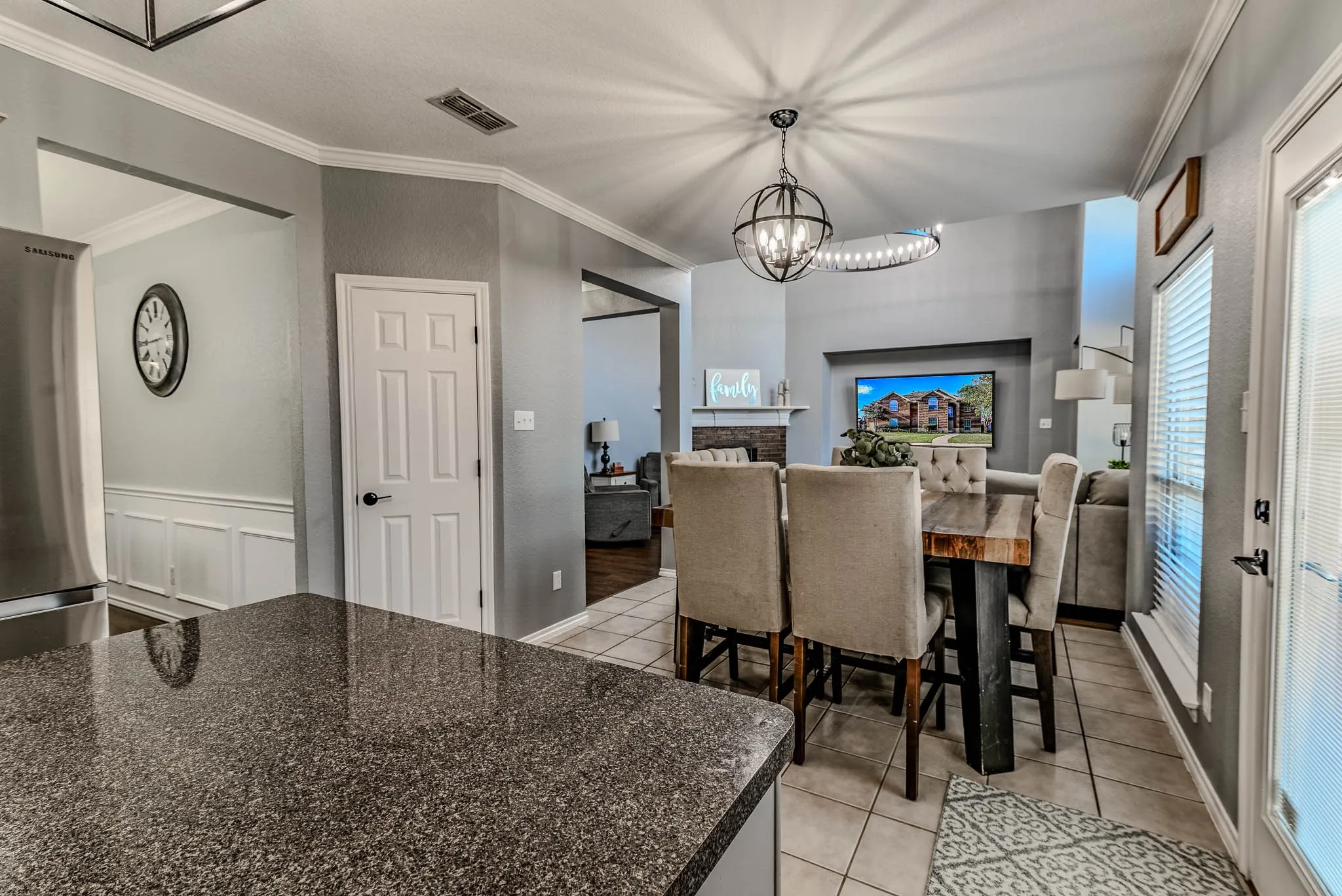 Single Family Residence For Sale in Tarrant County , 5101 Weshire Drive, Mansfield, Texas 76063, 5 Bedroom, 4 Bathroom, 3 Garage spaces, 3,927 Sqft, built in 2003, mls#21375430, Real Estate Agent in Mansfield, Homes For Sale in Tarrant county, Homes For Sale in Mansfield, Realtor in Mansfield Texas, Real Estate Brokerage Independent Realty Texas, Luminita Cordes Realtor