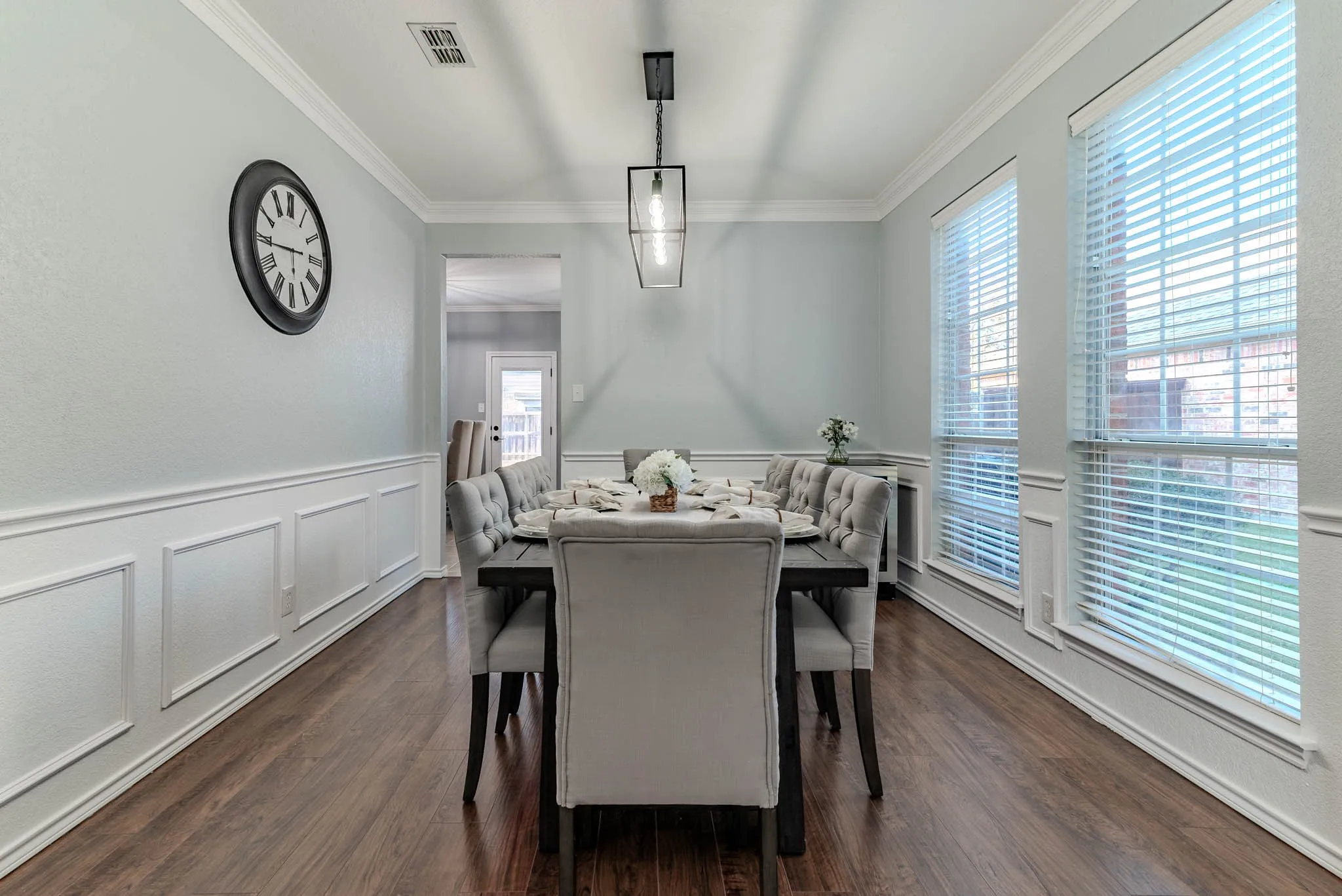 Single Family Residence For Sale in Tarrant County , 5101 Weshire Drive, Mansfield, Texas 76063, 5 Bedroom, 4 Bathroom, 3 Garage spaces, 3,927 Sqft, built in 2003, mls#21375430, Real Estate Agent in Mansfield, Homes For Sale in Tarrant county, Homes For Sale in Mansfield, Realtor in Mansfield Texas, Real Estate Brokerage Independent Realty Texas, Luminita Cordes Realtor