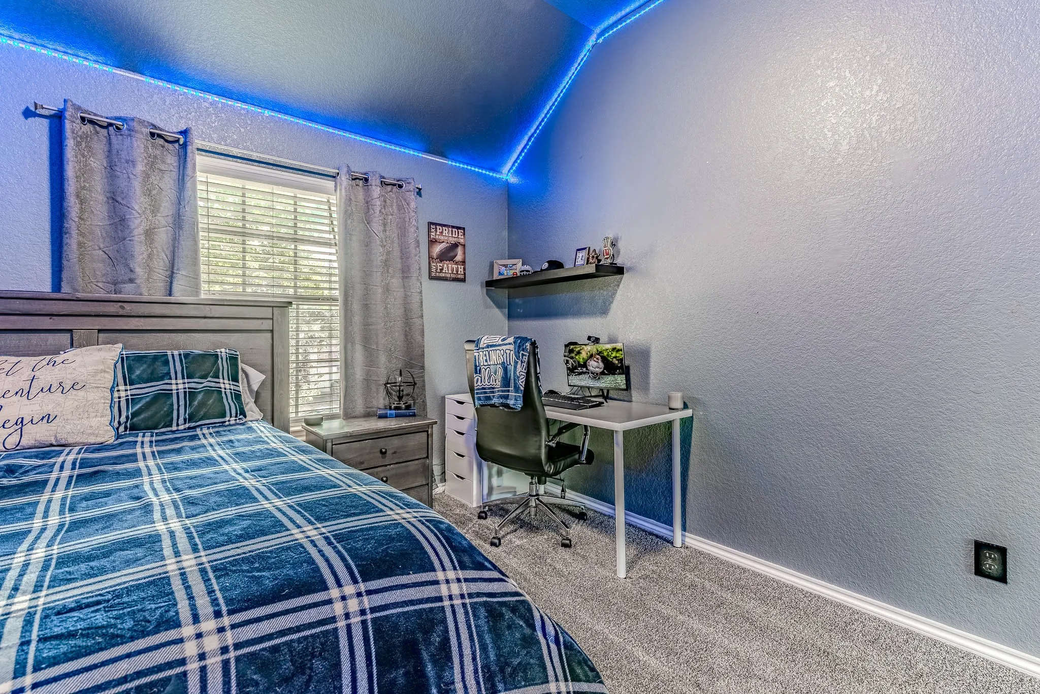 Single Family Residence For Sale in Tarrant County , 5101 Weshire Drive, Mansfield, Texas 76063, 5 Bedroom, 4 Bathroom, 3 Garage spaces, 3,927 Sqft, built in 2003, mls#21375430, Real Estate Agent in Mansfield, Homes For Sale in Tarrant county, Homes For Sale in Mansfield, Realtor in Mansfield Texas, Real Estate Brokerage Independent Realty Texas, Luminita Cordes Realtor