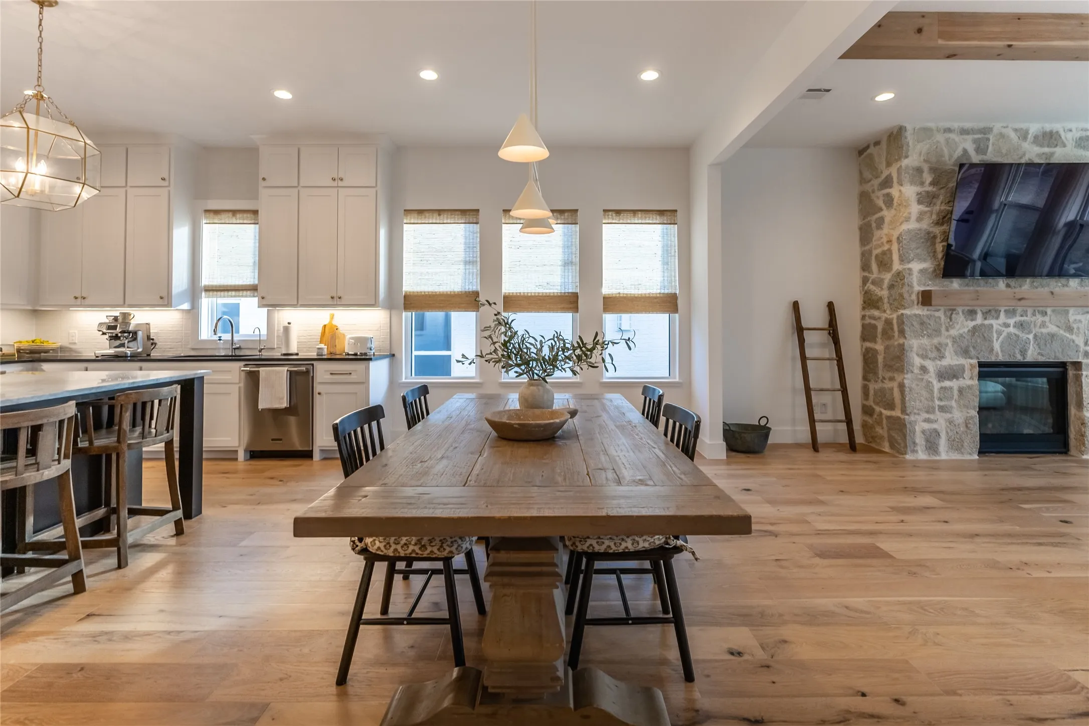 Single Family Residence For Sale in Parker County , 147 Kingfisher Lane, Aledo, Texas 76008, 4 Bedroom, 3 Bathroom, 2 Garage spaces, 2,641 Sqft, built in 2024, mls#21376774, Real Estate Agent in Aledo, Homes For Sale in Parker county, Homes For Sale in Aledo, Realtor in Aledo Texas, Real Estate Brokerage Independent Realty Texas, Luminita Cordes Realtor