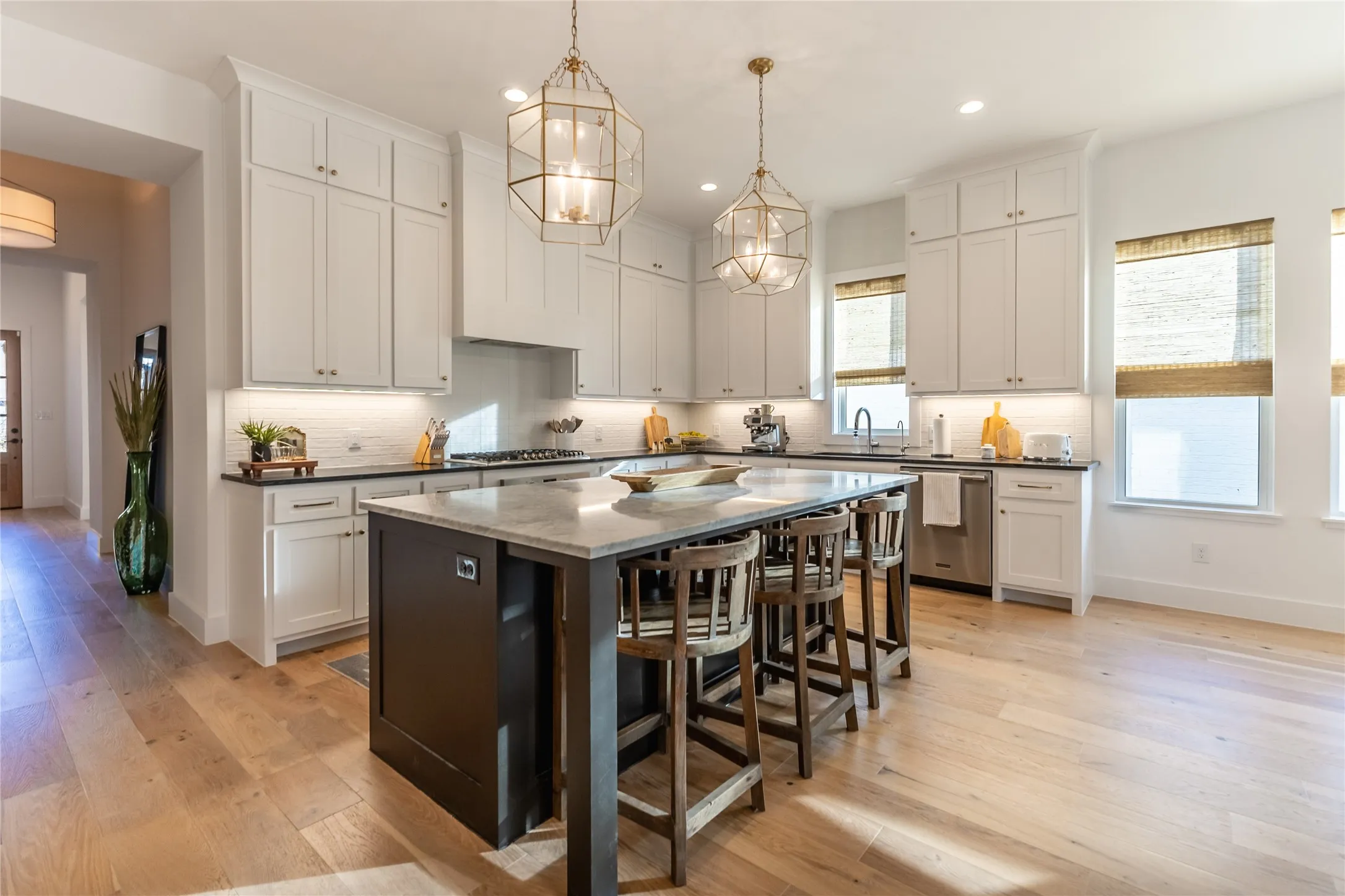 Single Family Residence For Sale in Parker County , 147 Kingfisher Lane, Aledo, Texas 76008, 4 Bedroom, 3 Bathroom, 2 Garage spaces, 2,641 Sqft, built in 2024, mls#21376774, Real Estate Agent in Aledo, Homes For Sale in Parker county, Homes For Sale in Aledo, Realtor in Aledo Texas, Real Estate Brokerage Independent Realty Texas, Luminita Cordes Realtor