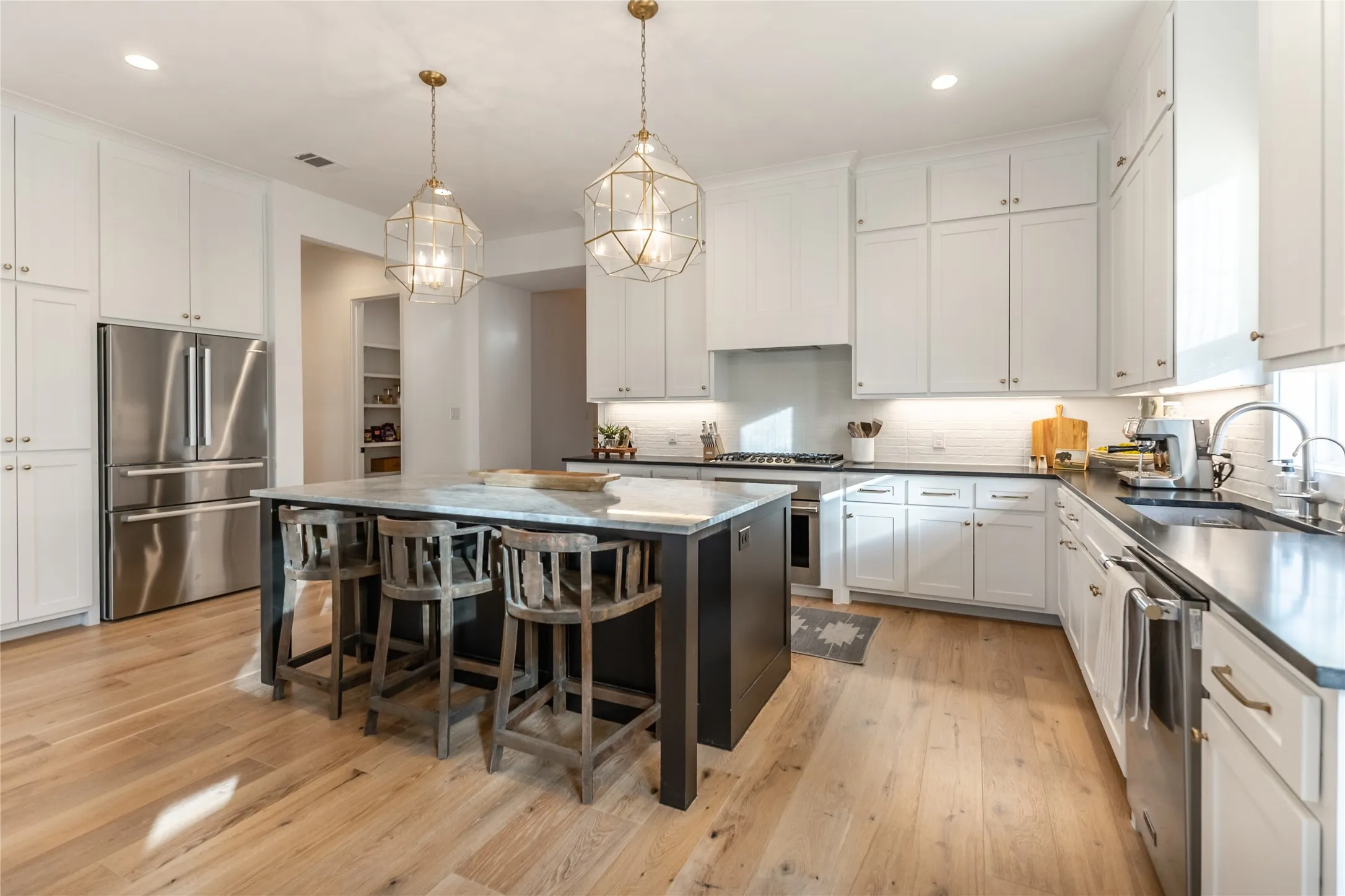 Single Family Residence For Sale in Parker County , 147 Kingfisher Lane, Aledo, Texas 76008, 4 Bedroom, 3 Bathroom, 2 Garage spaces, 2,641 Sqft, built in 2024, mls#21376774, Real Estate Agent in Aledo, Homes For Sale in Parker county, Homes For Sale in Aledo, Realtor in Aledo Texas, Real Estate Brokerage Independent Realty Texas, Luminita Cordes Realtor