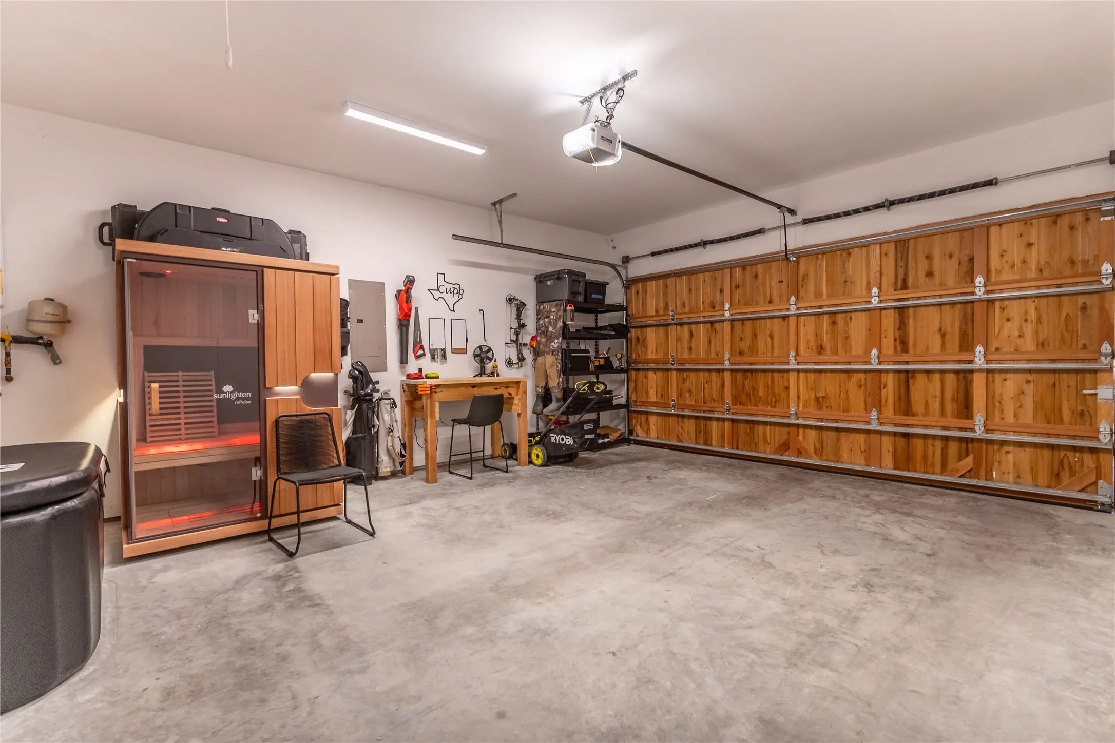 Single Family Residence For Sale in Parker County , 147 Kingfisher Lane, Aledo, Texas 76008, 4 Bedroom, 3 Bathroom, 2 Garage spaces, 2,641 Sqft, built in 2024, mls#21376774, Real Estate Agent in Aledo, Homes For Sale in Parker county, Homes For Sale in Aledo, Realtor in Aledo Texas, Real Estate Brokerage Independent Realty Texas, Luminita Cordes Realtor