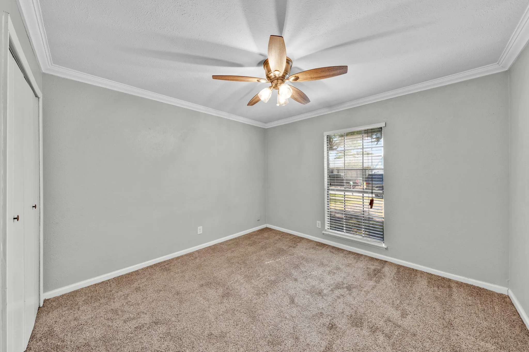 Single Family Residence For Rent in Collin County , 1715 Cherokee Trail, Plano, Texas 75023, 4 Bedroom, 2 Bathroom, 1 Garage spaces, 2,700 Sqft, built in 1977, mls#21376832, Real Estate Agent in Plano, Homes For Rent in Collin county, Homes For Rent in Plano, Realtor in Plano Texas, Real Estate Brokerage Independent Realty Texas, Luminita Cordes Realtor
