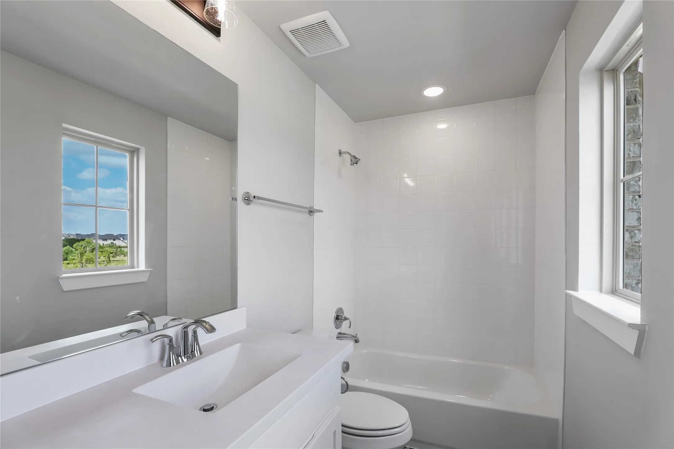 Bath 2 Up