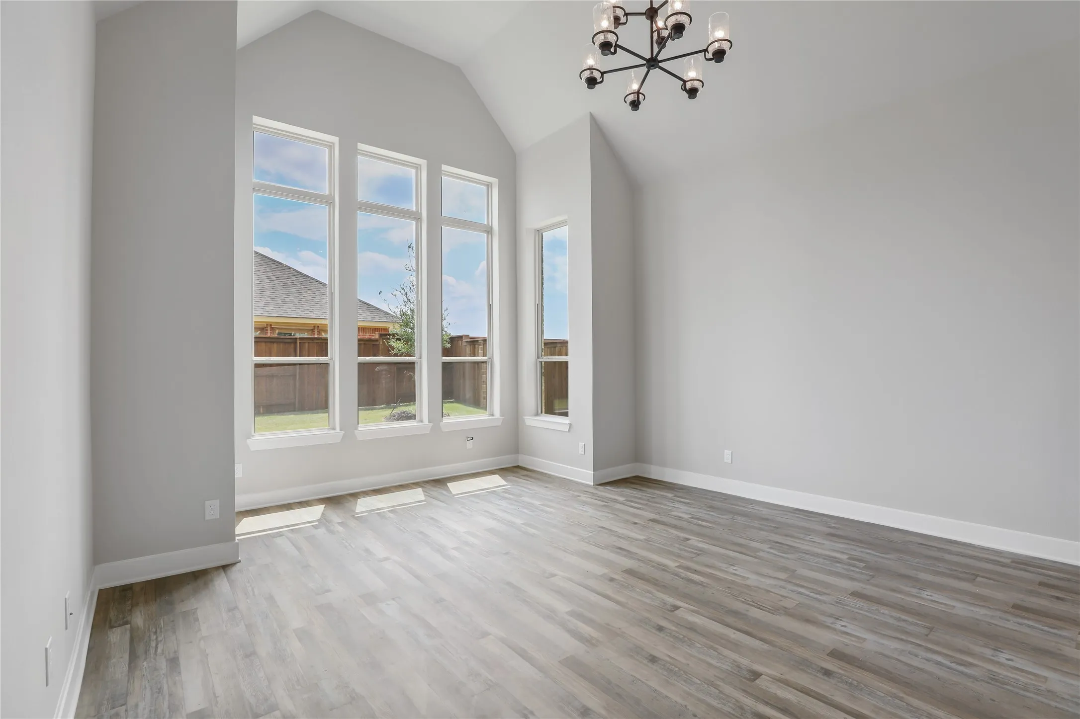 Single Family Residence For Rent in Denton County , 4191 Walnut Grove Lane, Prosper, Texas 75078, 4 Bedroom, 5 Bathroom, 3 Garage spaces, 3,484 Sqft, built in 2021, mls#21376599, Real Estate Agent in Prosper, Homes For Rent in Denton county, Homes For Rent in Prosper, Realtor in Prosper Texas, Real Estate Brokerage Independent Realty Texas, Luminita Cordes Realtor