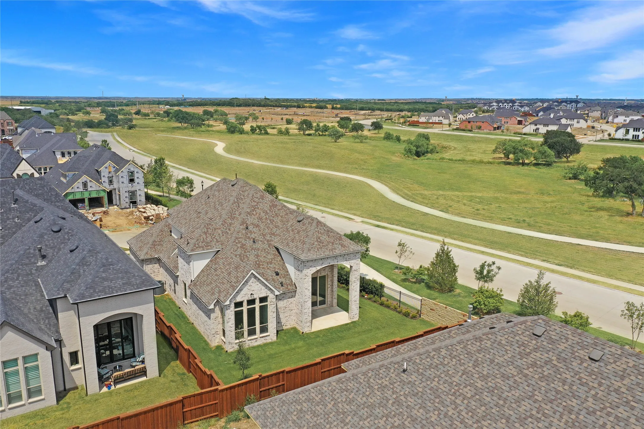 Single Family Residence For Rent in Denton County , 4191 Walnut Grove Lane, Prosper, Texas 75078, 4 Bedroom, 5 Bathroom, 3 Garage spaces, 3,484 Sqft, built in 2021, mls#21376599, Real Estate Agent in Prosper, Homes For Rent in Denton county, Homes For Rent in Prosper, Realtor in Prosper Texas, Real Estate Brokerage Independent Realty Texas, Luminita Cordes Realtor