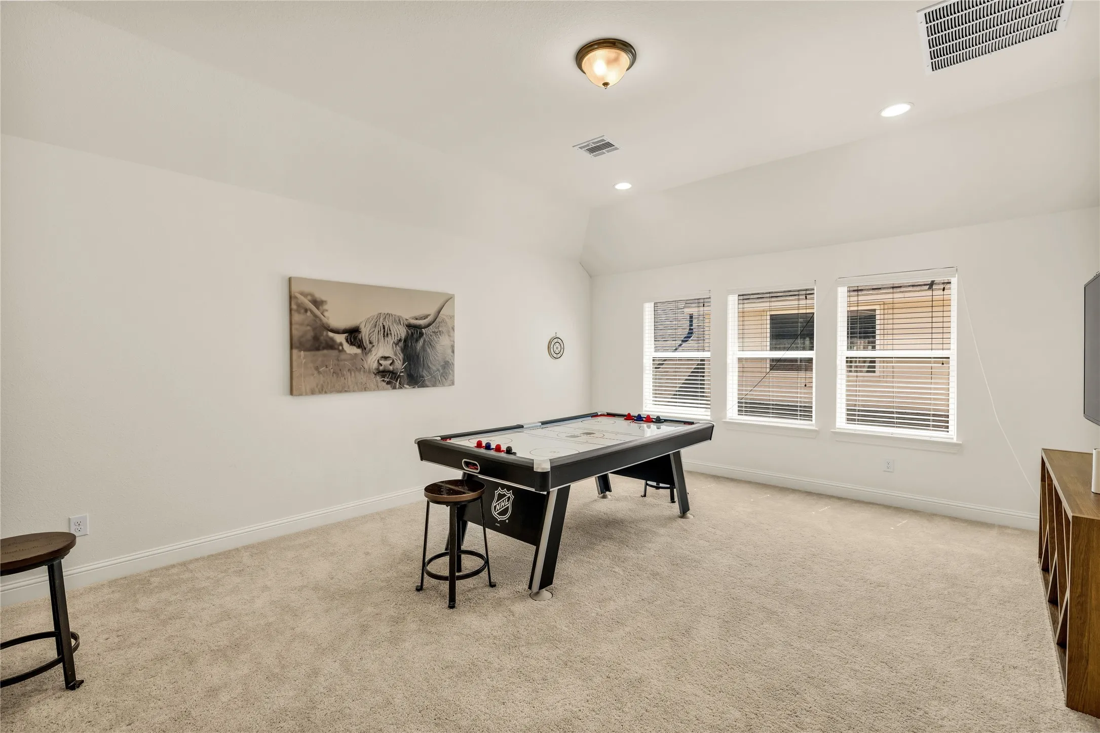 Single Family Residence For Rent in Collin County , 5952 Augustine Road, Mc Kinney, Texas 75071, 5 Bedroom, 4 Bathroom, 2 Garage spaces, 3,352 Sqft, built in 2021, mls#21376827, Real Estate Agent in Mc Kinney, Homes For Rent in Collin county, Homes For Rent in Mc Kinney, Realtor in Mc Kinney Texas, Real Estate Brokerage Independent Realty Texas, Luminita Cordes Realtor