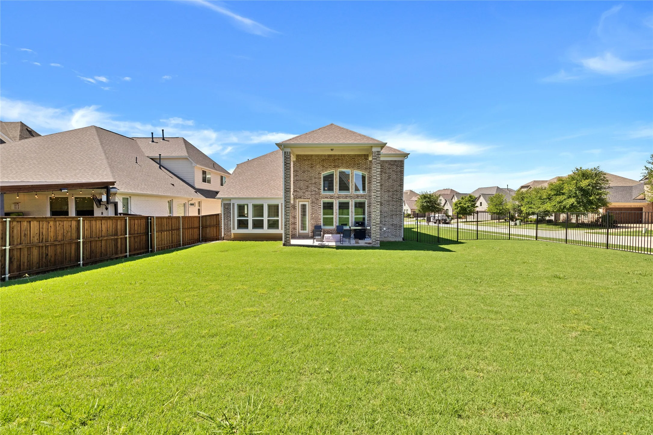 Single Family Residence For Rent in Collin County , 5952 Augustine Road, Mc Kinney, Texas 75071, 5 Bedroom, 4 Bathroom, 2 Garage spaces, 3,352 Sqft, built in 2021, mls#21376827, Real Estate Agent in Mc Kinney, Homes For Rent in Collin county, Homes For Rent in Mc Kinney, Realtor in Mc Kinney Texas, Real Estate Brokerage Independent Realty Texas, Luminita Cordes Realtor