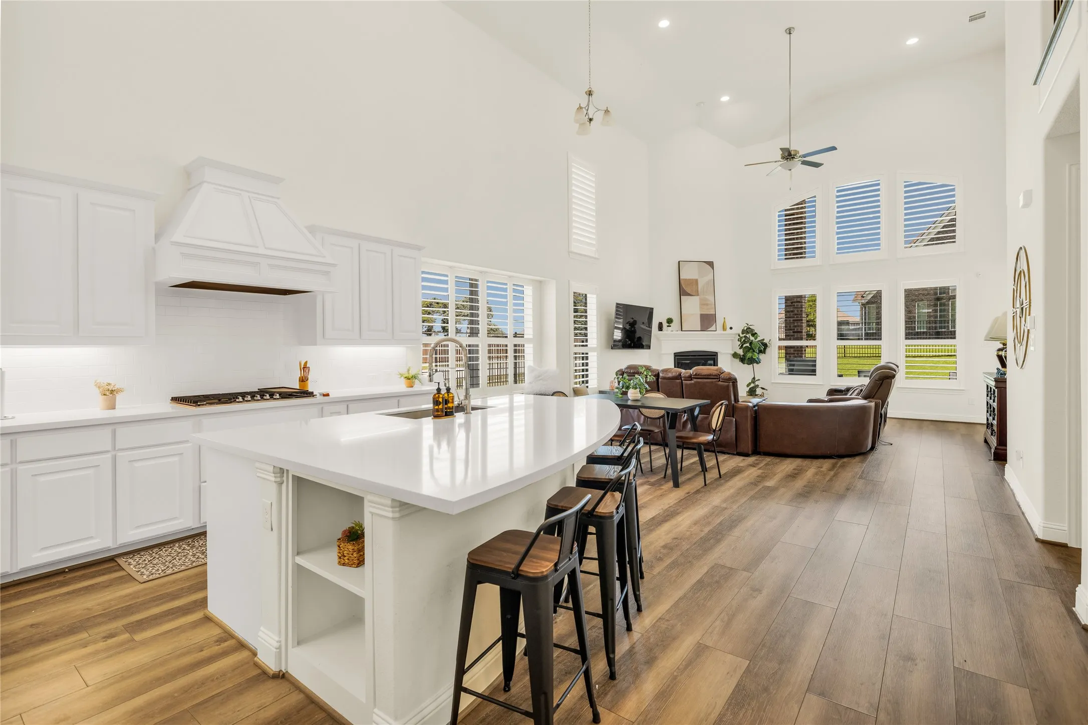 Single Family Residence For Rent in Collin County , 5952 Augustine Road, Mc Kinney, Texas 75071, 5 Bedroom, 4 Bathroom, 2 Garage spaces, 3,352 Sqft, built in 2021, mls#21376827, Real Estate Agent in Mc Kinney, Homes For Rent in Collin county, Homes For Rent in Mc Kinney, Realtor in Mc Kinney Texas, Real Estate Brokerage Independent Realty Texas, Luminita Cordes Realtor