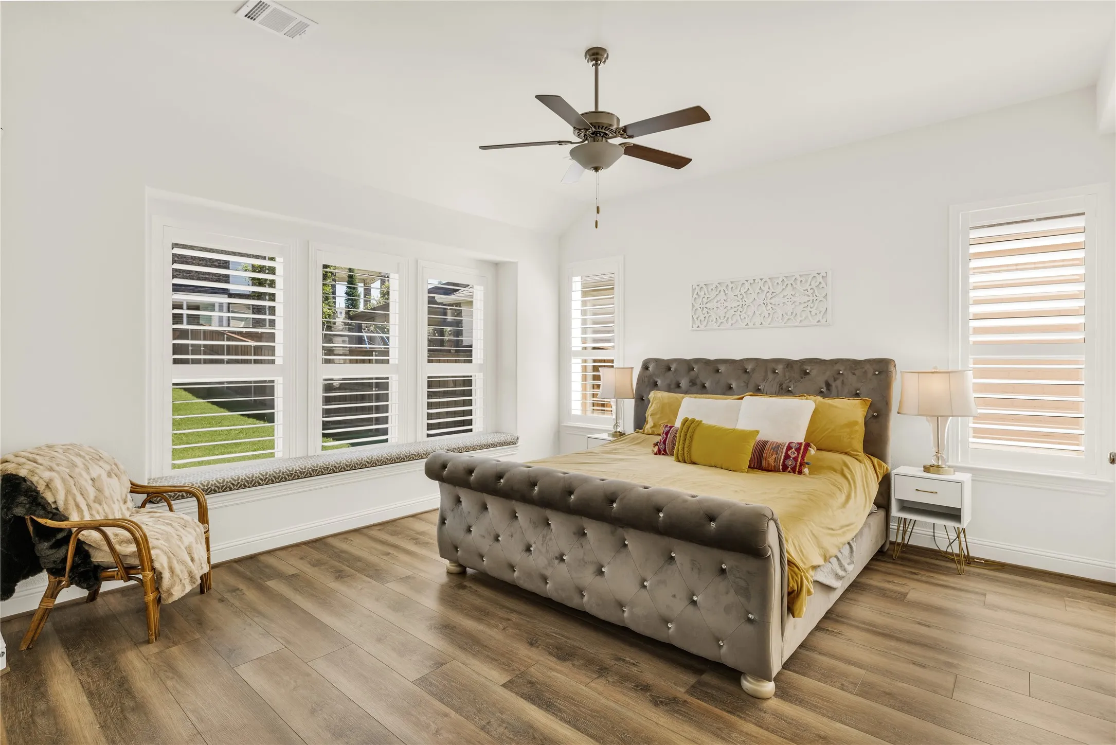 Single Family Residence For Rent in Collin County , 5952 Augustine Road, Mc Kinney, Texas 75071, 5 Bedroom, 4 Bathroom, 2 Garage spaces, 3,352 Sqft, built in 2021, mls#21376827, Real Estate Agent in Mc Kinney, Homes For Rent in Collin county, Homes For Rent in Mc Kinney, Realtor in Mc Kinney Texas, Real Estate Brokerage Independent Realty Texas, Luminita Cordes Realtor