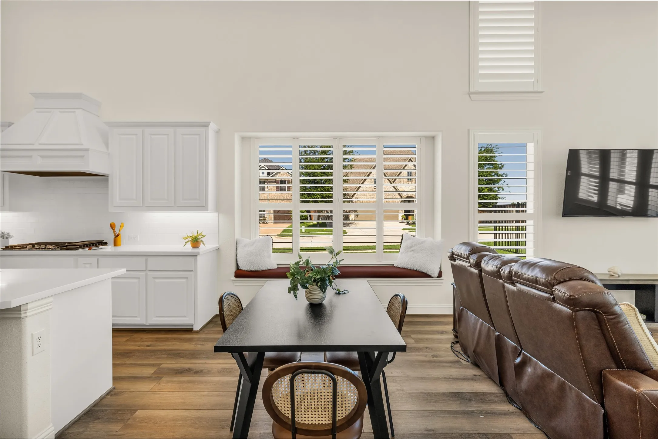 Single Family Residence For Rent in Collin County , 5952 Augustine Road, Mc Kinney, Texas 75071, 5 Bedroom, 4 Bathroom, 2 Garage spaces, 3,352 Sqft, built in 2021, mls#21376827, Real Estate Agent in Mc Kinney, Homes For Rent in Collin county, Homes For Rent in Mc Kinney, Realtor in Mc Kinney Texas, Real Estate Brokerage Independent Realty Texas, Luminita Cordes Realtor