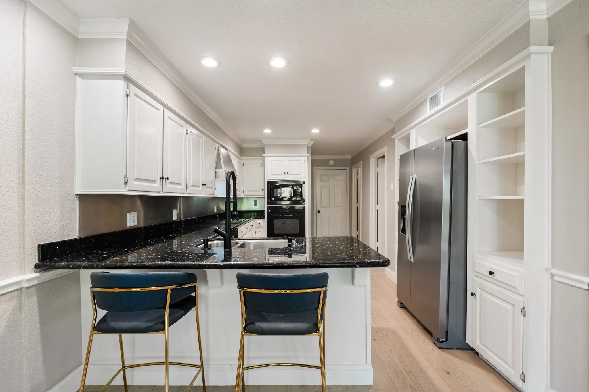 Single Family Residence For Rent in Rockwall County , 3326 Augusta Boulevard, Rockwall, Texas 75087, 4 Bedroom, 3 Bathroom, 2 Garage spaces, 2,480 Sqft, built in 1984, mls#21375805, Real Estate Agent in Rockwall, Homes For Rent in Rockwall county, Homes For Rent in Rockwall, Realtor in Rockwall Texas, Real Estate Brokerage Independent Realty Texas, Luminita Cordes Realtor