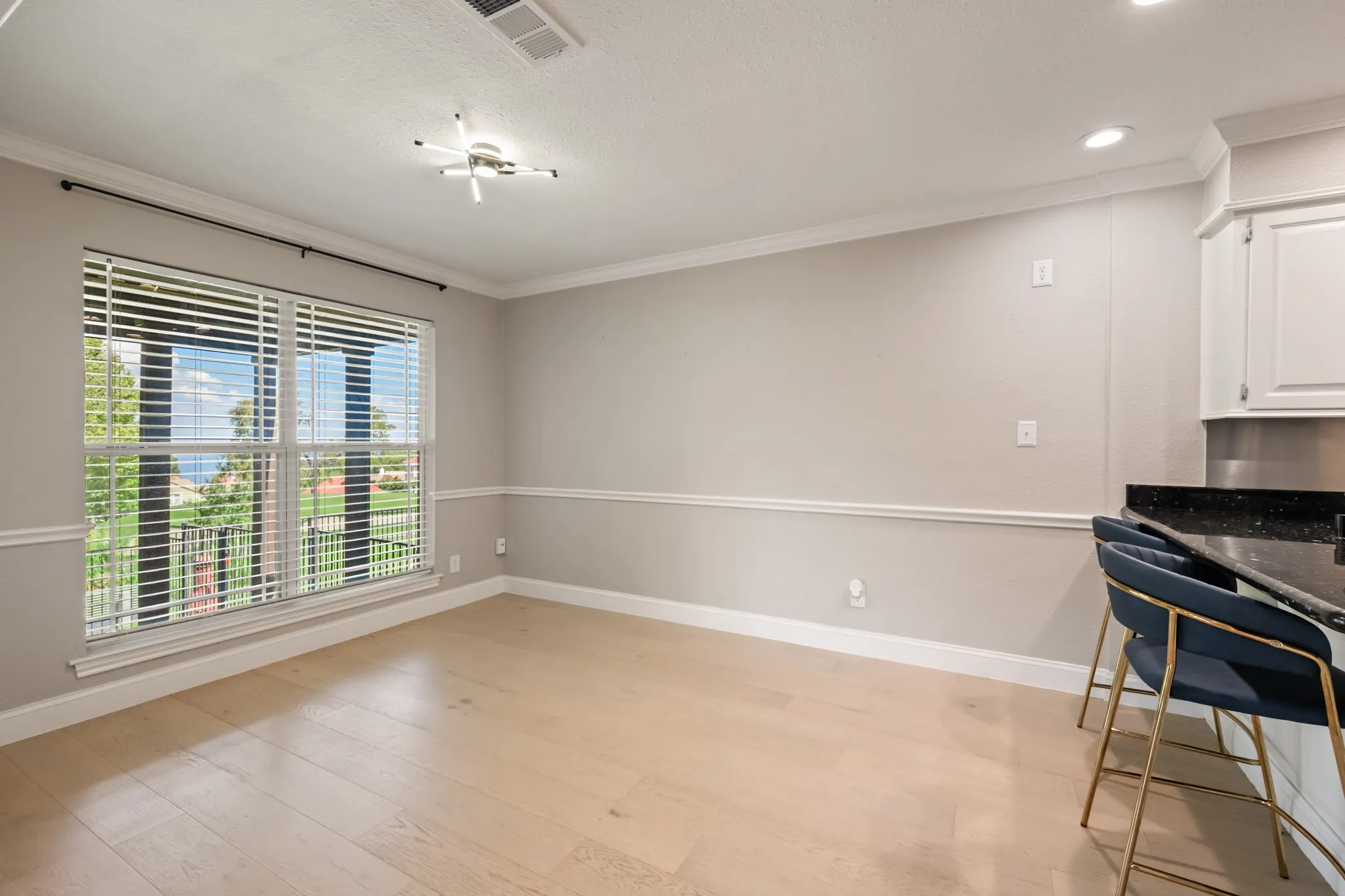 Single Family Residence For Rent in Rockwall County , 3326 Augusta Boulevard, Rockwall, Texas 75087, 4 Bedroom, 3 Bathroom, 2 Garage spaces, 2,480 Sqft, built in 1984, mls#21375805, Real Estate Agent in Rockwall, Homes For Rent in Rockwall county, Homes For Rent in Rockwall, Realtor in Rockwall Texas, Real Estate Brokerage Independent Realty Texas, Luminita Cordes Realtor