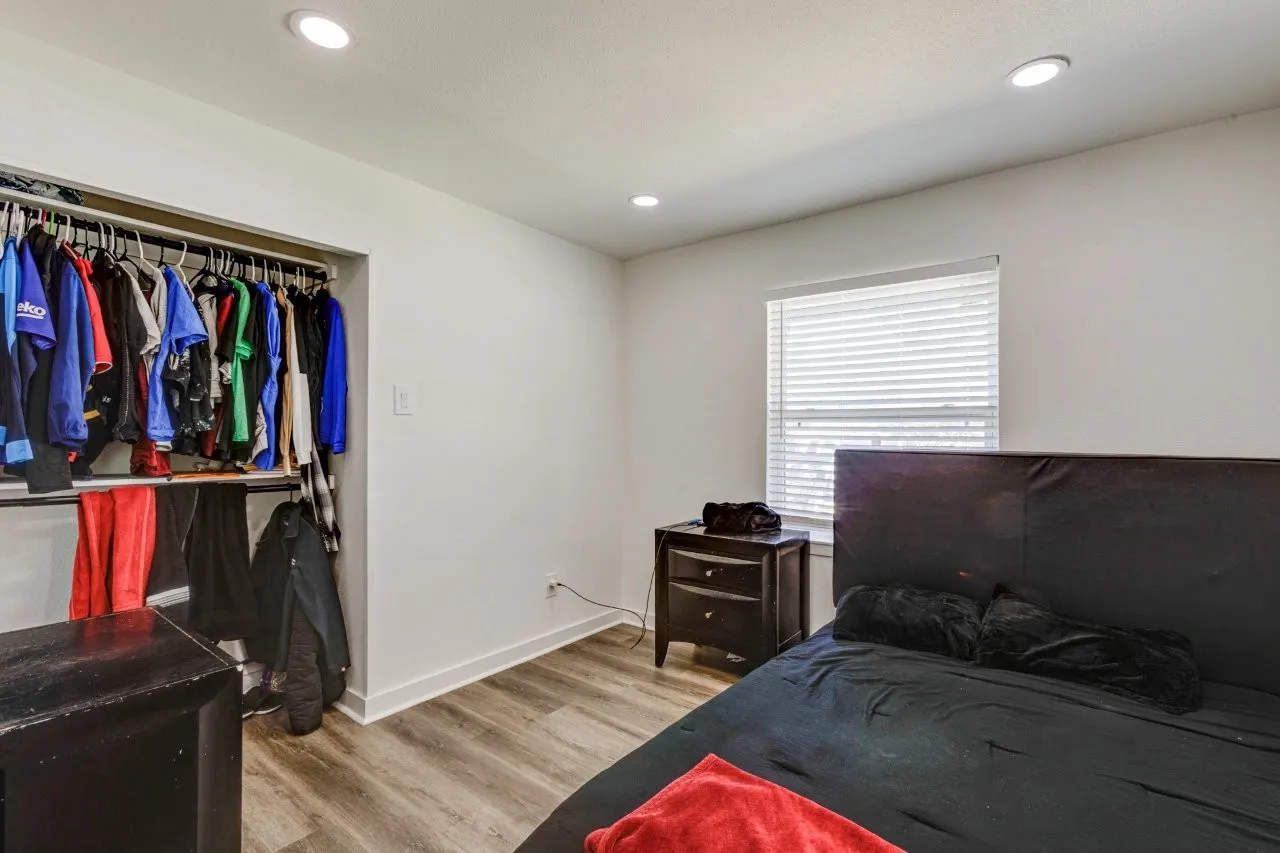 Single Family Residence For Sale in Dallas County , 478 Birchwood Drive, Garland, Texas 75043, 3 Bedroom, 2 Bathroom, Garage spaces, 1,756 Sqft, built in 1969, mls#21373042, Real Estate Agent in Garland, Homes For Sale in Dallas county, Homes For Sale in Garland, Realtor in Garland Texas, Real Estate Brokerage Independent Realty Texas, Luminita Cordes Realtor