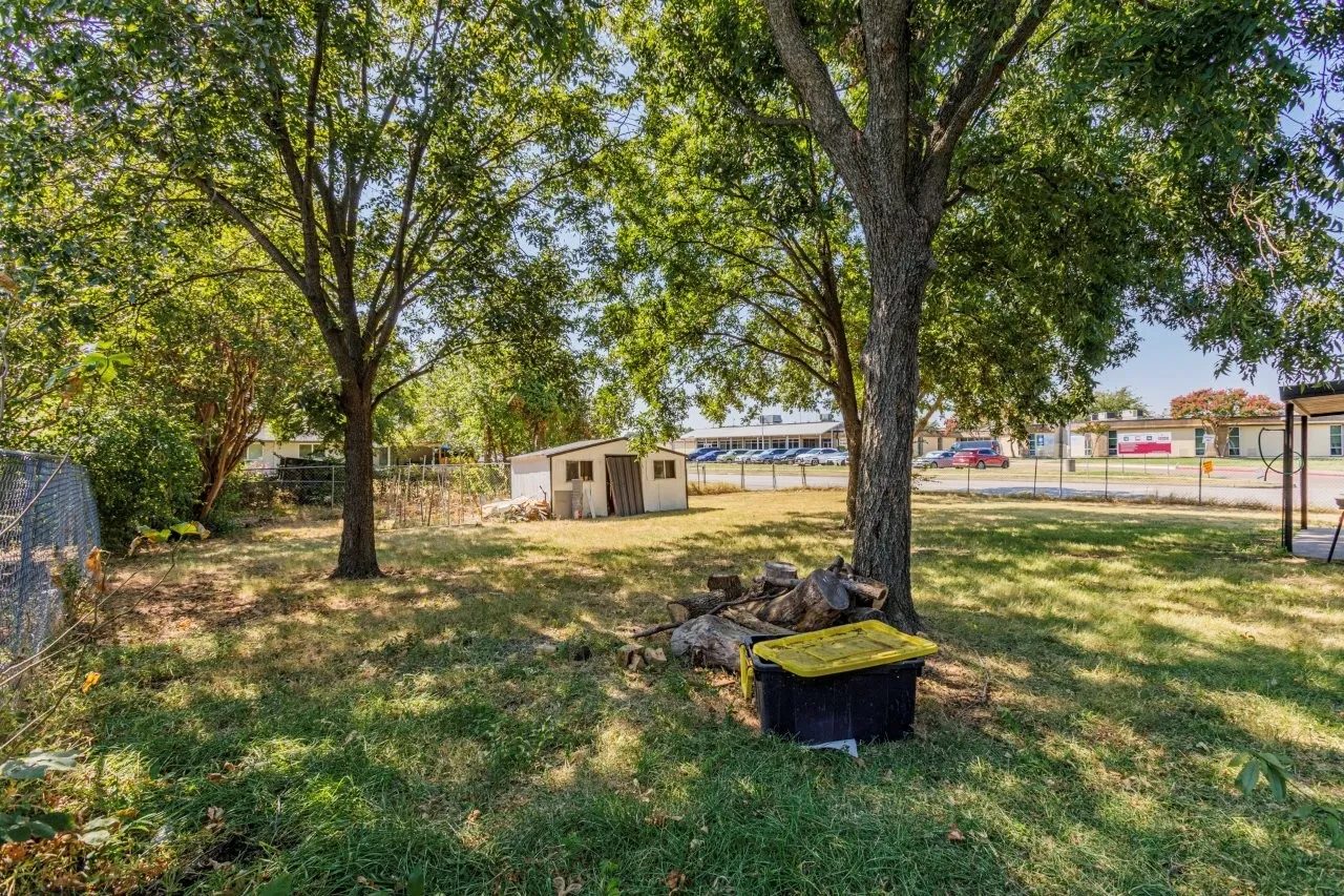 Single Family Residence For Sale in Dallas County , 478 Birchwood Drive, Garland, Texas 75043, 3 Bedroom, 2 Bathroom, Garage spaces, 1,756 Sqft, built in 1969, mls#21373042, Real Estate Agent in Garland, Homes For Sale in Dallas county, Homes For Sale in Garland, Realtor in Garland Texas, Real Estate Brokerage Independent Realty Texas, Luminita Cordes Realtor