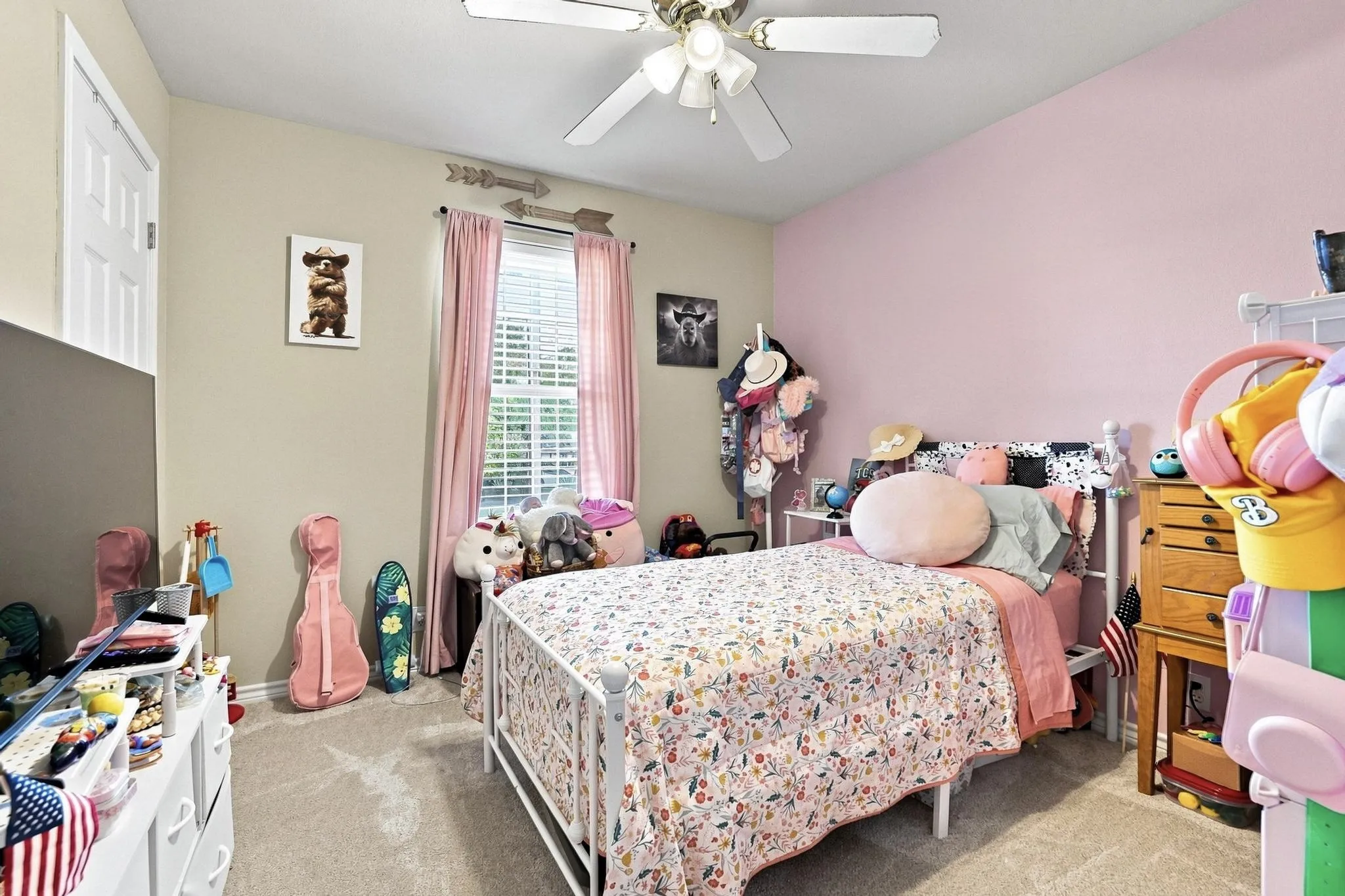 Single Family Residence For Sale in Grayson County , 3411 Dana Lane, Denison, Texas 75021, 3 Bedroom, 2 Bathroom, 2 Garage spaces, 1,188 Sqft, built in 2002, mls#21376664, Real Estate Agent in Denison, Homes For Sale in Grayson county, Homes For Sale in Denison, Realtor in Denison Texas, Real Estate Brokerage Independent Realty Texas, Luminita Cordes Realtor