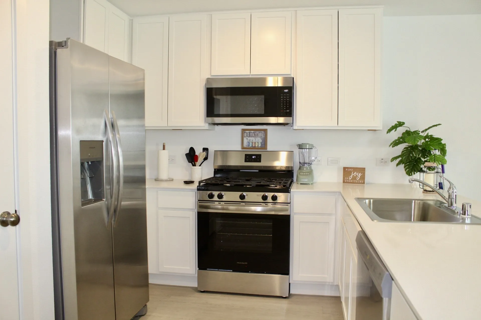 Single Family Residence For Rent in Grayson County , 3907 Ontario Way, Sherman, Texas 75090, 4 Bedroom, 2 Bathroom, 2 Garage spaces, 1,600 Sqft, built in 2026, mls#21376569, Real Estate Agent in Sherman, Homes For Rent in Grayson county, Homes For Rent in Sherman, Realtor in Sherman Texas, Real Estate Brokerage Independent Realty Texas, Luminita Cordes Realtor