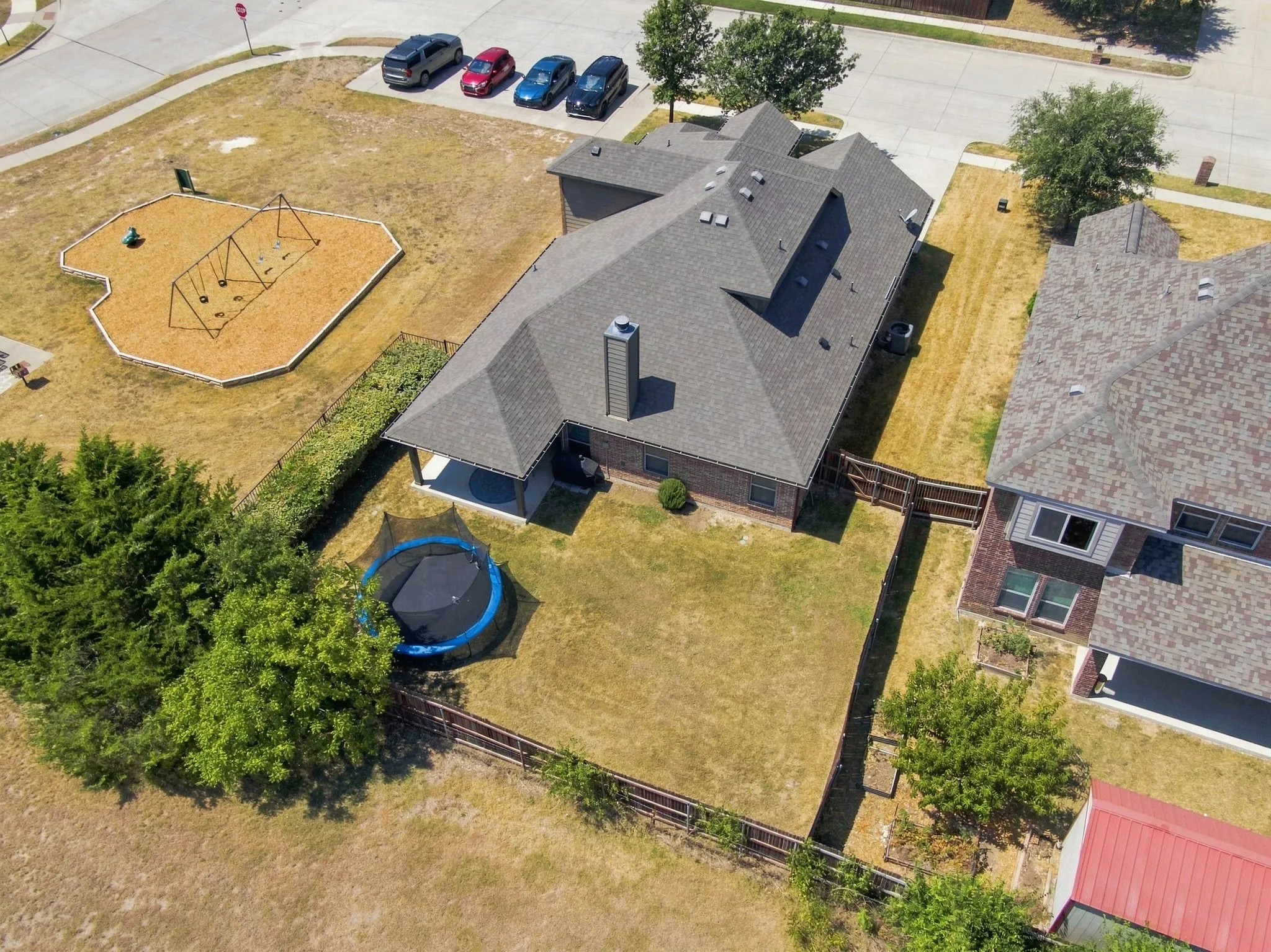 Single Family Residence For Sale in Ellis County , 910 Westminster Drive, Midlothian, Texas 76065, 3 Bedroom, 3 Bathroom, 2 Garage spaces, 2,186 Sqft, built in 2015, mls#21370217, Real Estate Agent in Midlothian, Homes For Sale in Ellis county, Homes For Sale in Midlothian, Realtor in Midlothian Texas, Real Estate Brokerage Independent Realty Texas, Luminita Cordes Realtor