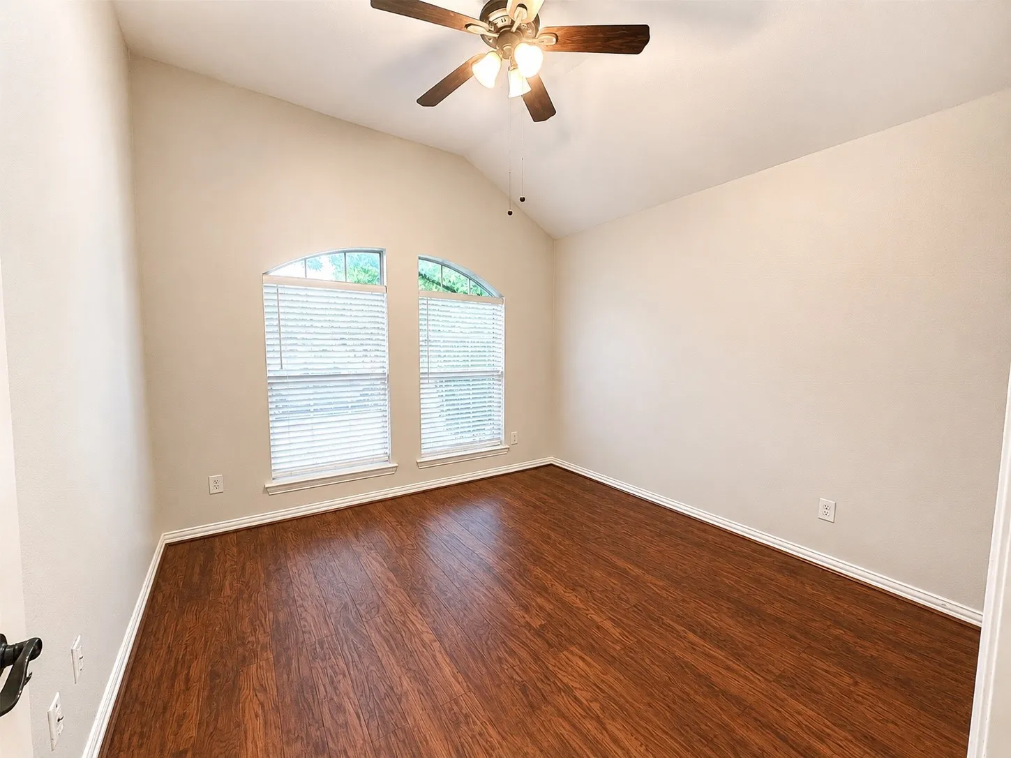 Single Family Residence For Rent in Collin County , 1721 Woodstream Lane, Allen, Texas 75002, 3 Bedroom, 2 Bathroom, 2 Garage spaces, 2,210 Sqft, built in 2000, mls#21376838, Real Estate Agent in Allen, Homes For Rent in Collin county, Homes For Rent in Allen, Realtor in Allen Texas, Real Estate Brokerage Independent Realty Texas, Luminita Cordes Realtor
