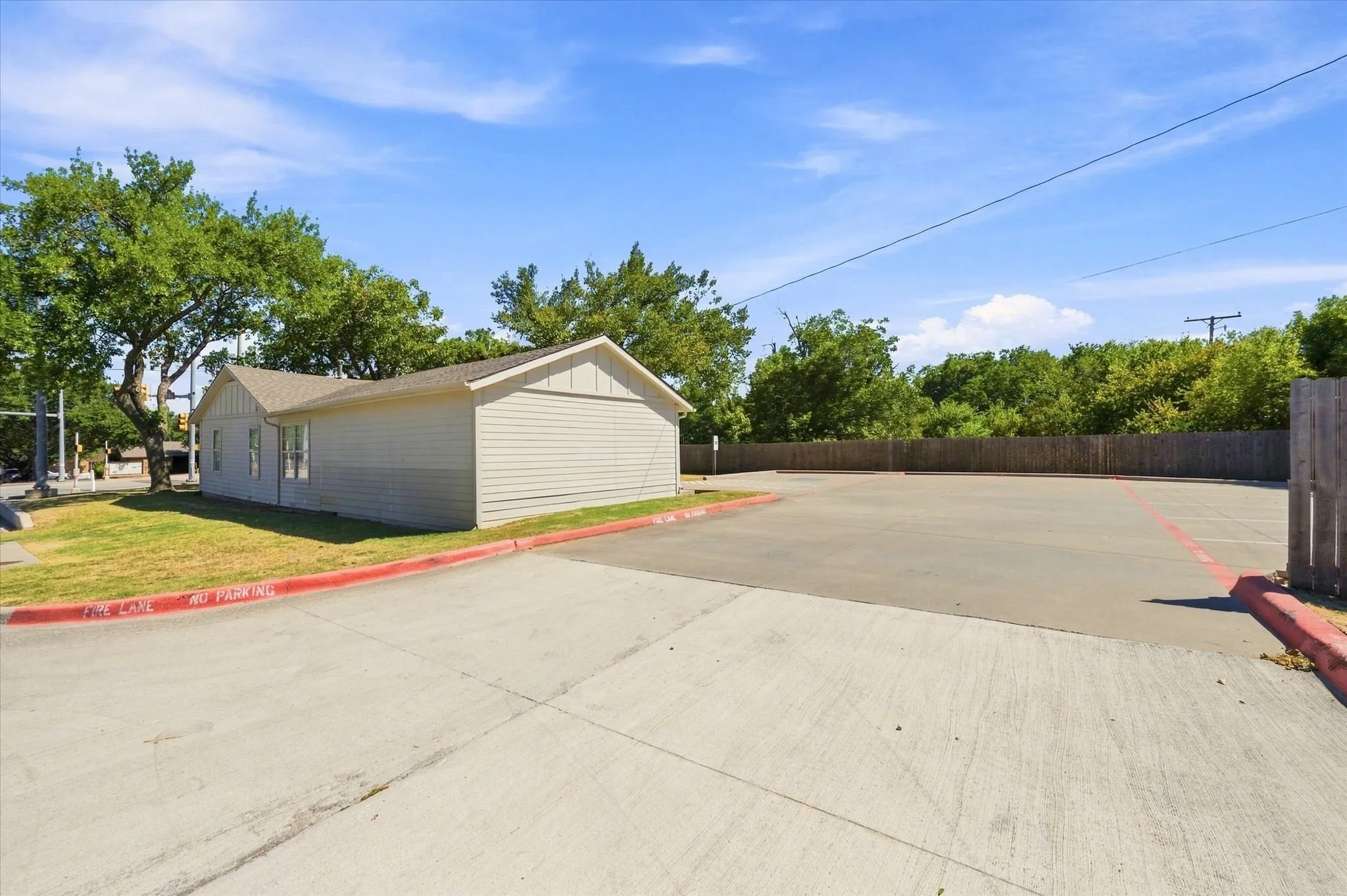 Retail For Rent in Tarrant County , 500 S Main Street, Mansfield, Texas 76063, 0, 0, Garage spaces, 0 Sqft, built in 1951, mls#21376858, Real Estate Agent in Mansfield, Homes For Rent in Tarrant county, Homes For Rent in Mansfield, Realtor in Mansfield Texas, Real Estate Brokerage Independent Realty Texas, Luminita Cordes Realtor