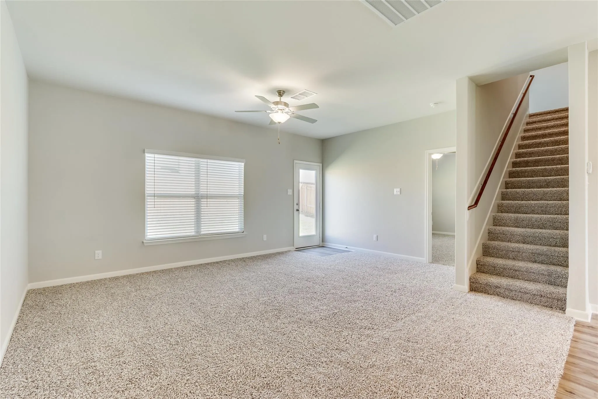 Single Family Residence For Rent in Collin County , 2012 Jeanine Drive, Anna, Texas 75409, 5 Bedroom, 3 Bathroom, 2 Garage spaces, 2,703 Sqft, built in 2022, mls#21376859, Real Estate Agent in Anna, Homes For Rent in Collin county, Homes For Rent in Anna, Realtor in Anna Texas, Real Estate Brokerage Independent Realty Texas, Luminita Cordes Realtor