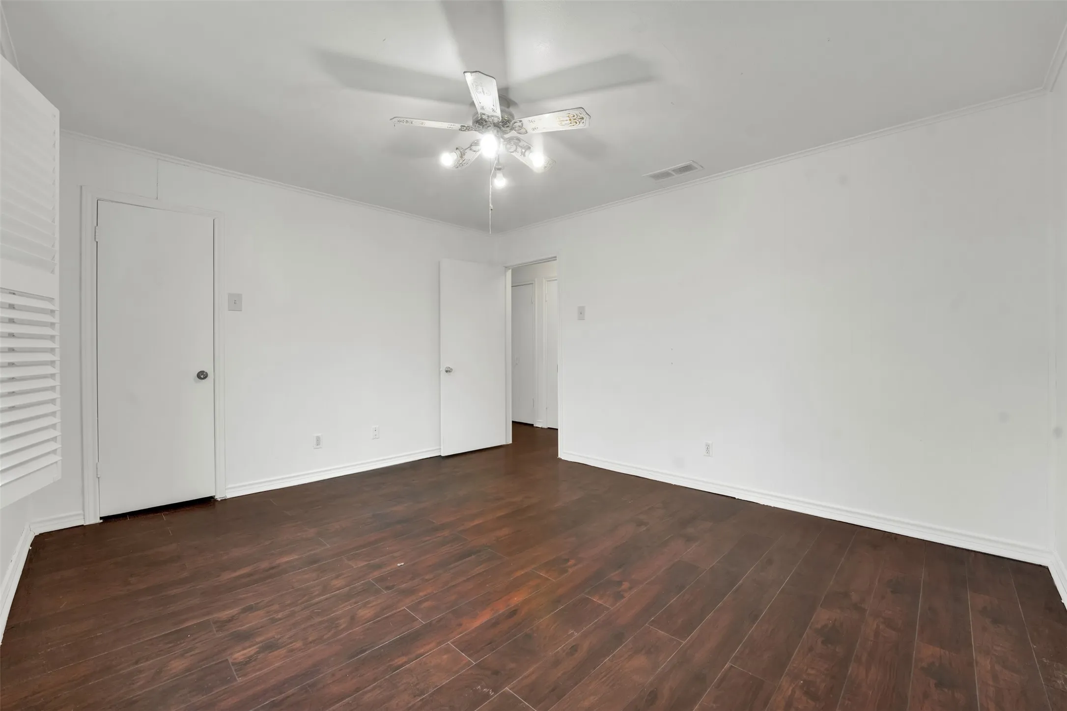 Single Family Residence For Sale in Dallas County , 2104 Ponderosa Trail, Sachse, Texas 75048, 4 Bedroom, 3 Bathroom, 2 Garage spaces, 2,268 Sqft, built in 1967, mls#21376862, Real Estate Agent in Sachse, Homes For Sale in Dallas county, Homes For Sale in Sachse, Realtor in Sachse Texas, Real Estate Brokerage Independent Realty Texas, Luminita Cordes Realtor