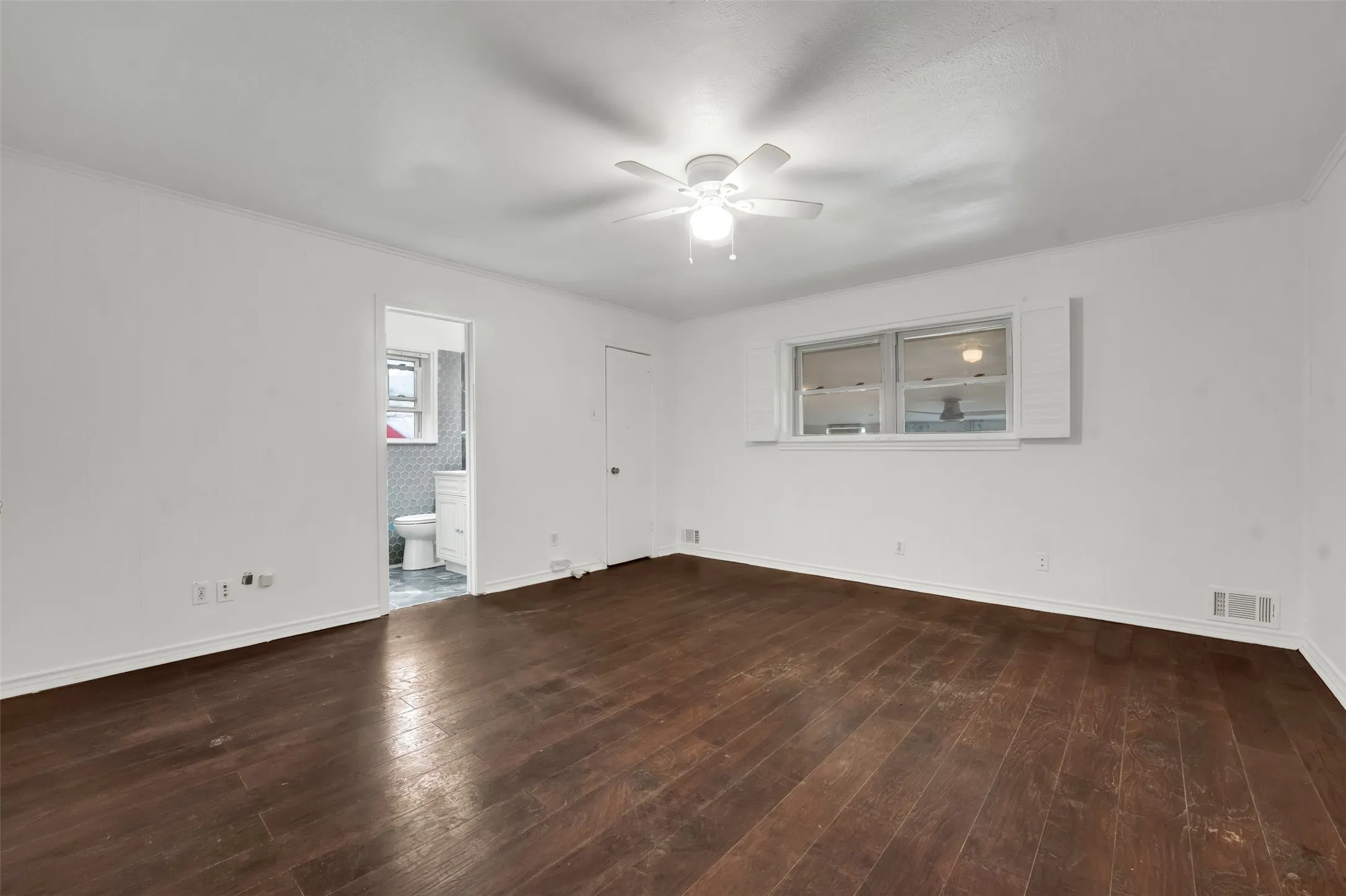 Single Family Residence For Sale in Dallas County , 2104 Ponderosa Trail, Sachse, Texas 75048, 4 Bedroom, 3 Bathroom, 2 Garage spaces, 2,268 Sqft, built in 1967, mls#21376862, Real Estate Agent in Sachse, Homes For Sale in Dallas county, Homes For Sale in Sachse, Realtor in Sachse Texas, Real Estate Brokerage Independent Realty Texas, Luminita Cordes Realtor