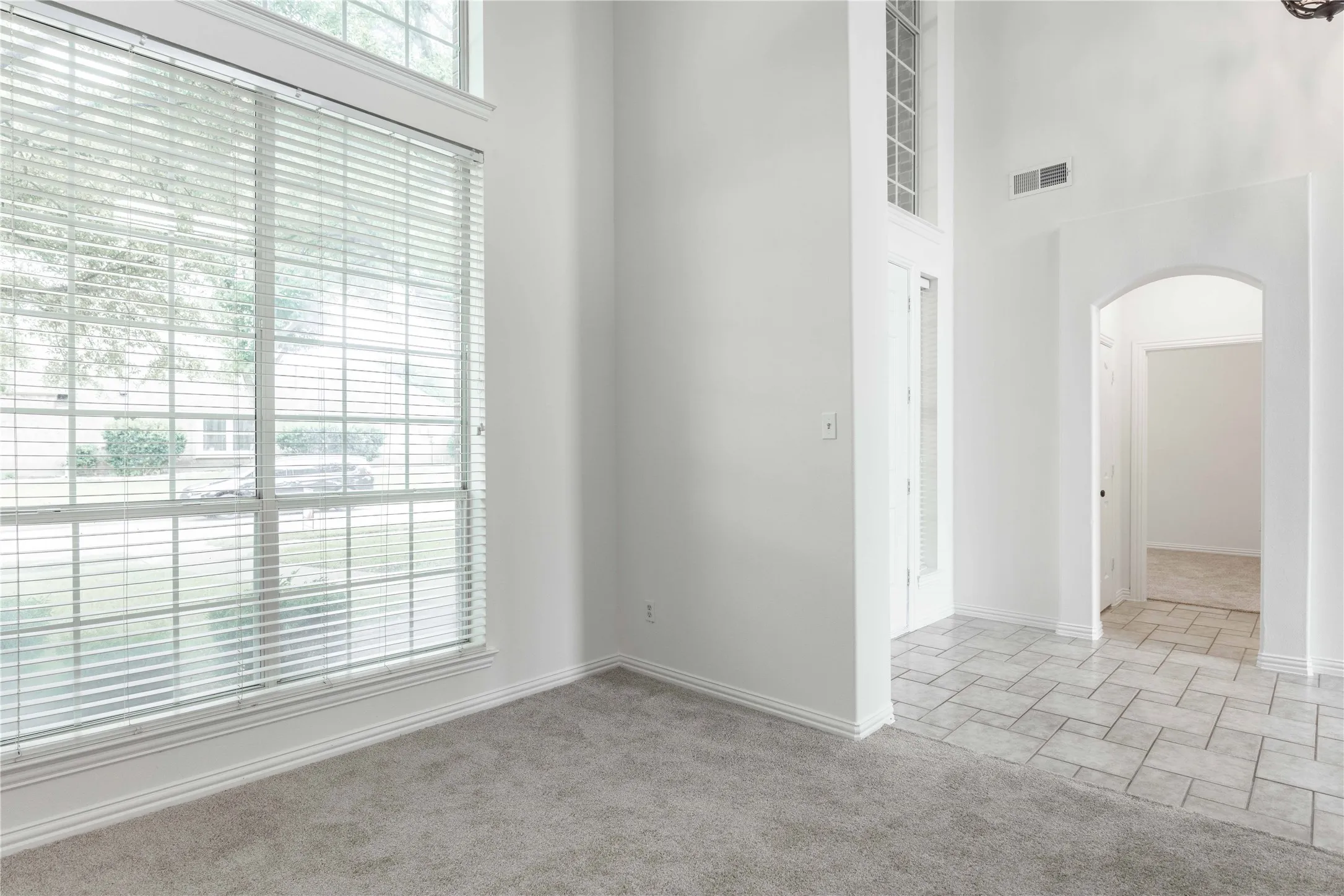 Single Family Residence For Rent in Collin County , 3305 Estacado Lane, Plano, Texas 75025, 4 Bedroom, 3 Bathroom, 2 Garage spaces, 3,242 Sqft, built in 1998, mls#21376866, Real Estate Agent in Plano, Homes For Rent in Collin county, Homes For Rent in Plano, Realtor in Plano Texas, Real Estate Brokerage Independent Realty Texas, Luminita Cordes Realtor