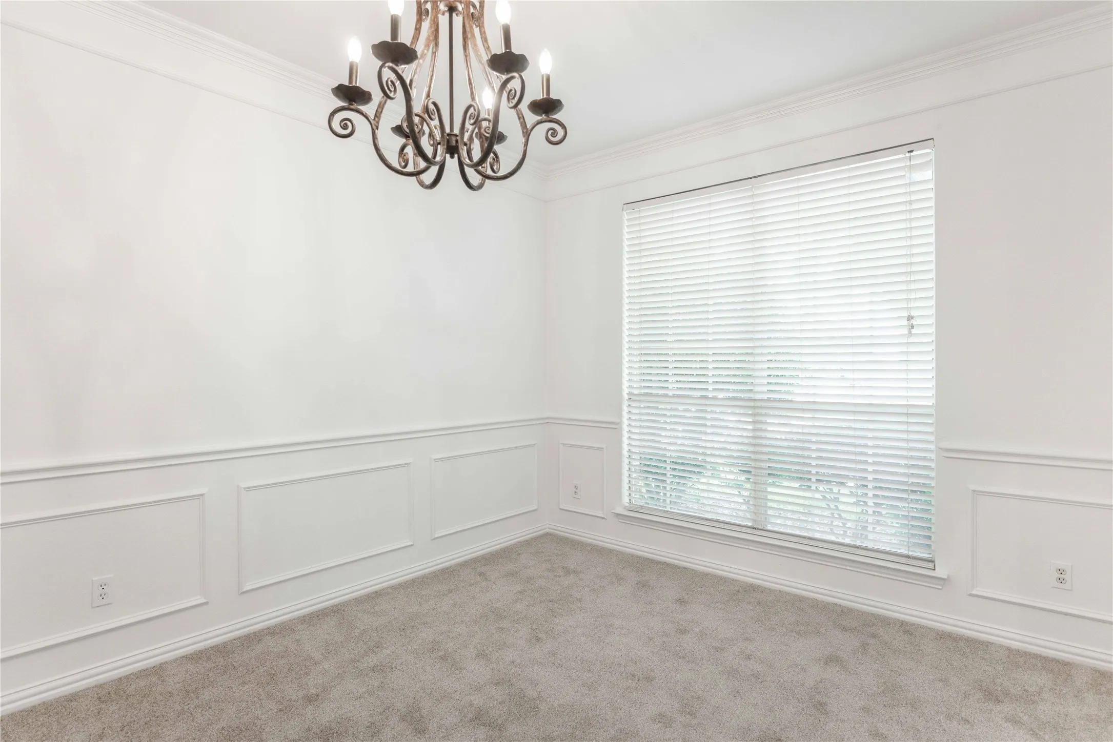 Single Family Residence For Rent in Collin County , 3305 Estacado Lane, Plano, Texas 75025, 4 Bedroom, 3 Bathroom, 2 Garage spaces, 3,242 Sqft, built in 1998, mls#21376866, Real Estate Agent in Plano, Homes For Rent in Collin county, Homes For Rent in Plano, Realtor in Plano Texas, Real Estate Brokerage Independent Realty Texas, Luminita Cordes Realtor