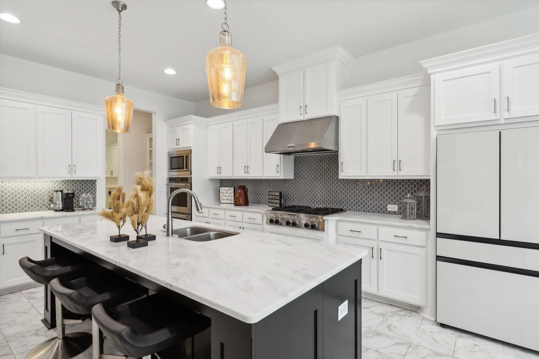 Single Family Residence For Sale in Collin County , 831 Country Brook Lane, Prosper, Texas 75078, 4 Bedroom, 4 Bathroom, 3 Garage spaces, 3,209 Sqft, built in 2019, mls#21376850, Real Estate Agent in Prosper, Homes For Sale in Collin county, Homes For Sale in Prosper, Realtor in Prosper Texas, Real Estate Brokerage Independent Realty Texas, Luminita Cordes Realtor