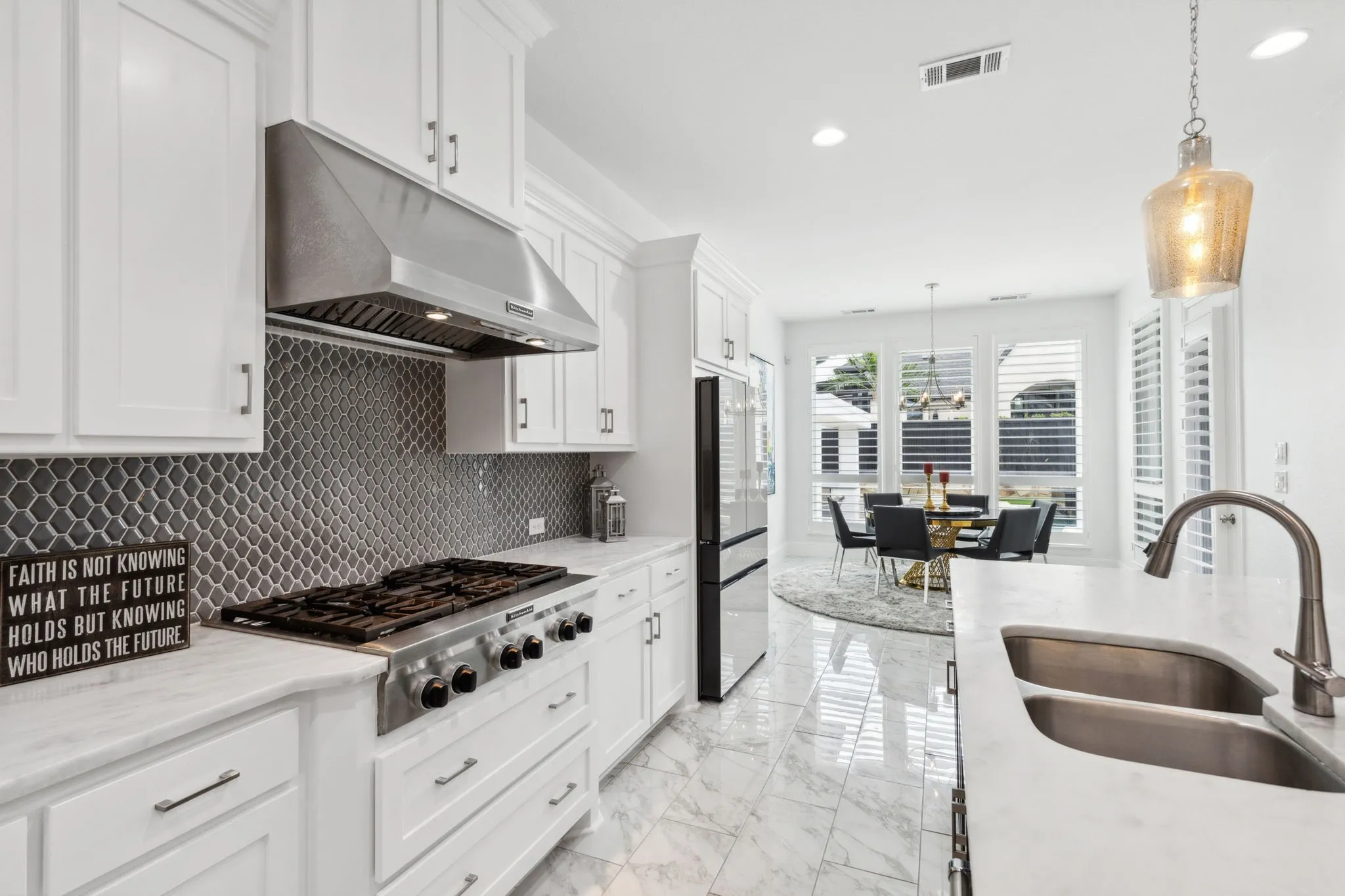 Single Family Residence For Sale in Collin County , 831 Country Brook Lane, Prosper, Texas 75078, 4 Bedroom, 4 Bathroom, 3 Garage spaces, 3,209 Sqft, built in 2019, mls#21376850, Real Estate Agent in Prosper, Homes For Sale in Collin county, Homes For Sale in Prosper, Realtor in Prosper Texas, Real Estate Brokerage Independent Realty Texas, Luminita Cordes Realtor
