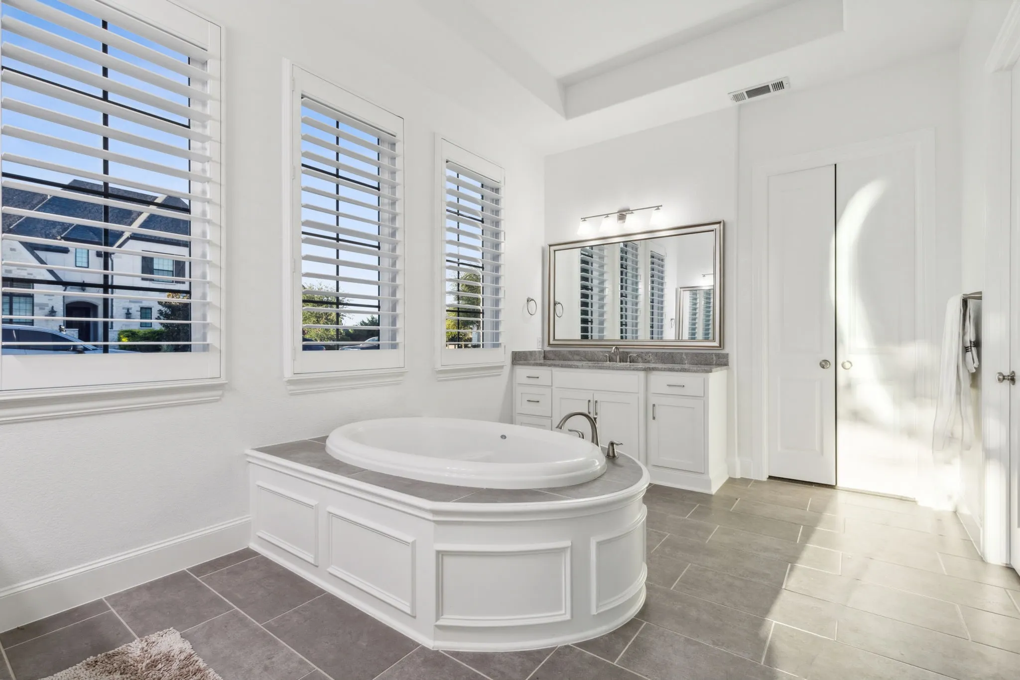 Single Family Residence For Sale in Collin County , 831 Country Brook Lane, Prosper, Texas 75078, 4 Bedroom, 4 Bathroom, 3 Garage spaces, 3,209 Sqft, built in 2019, mls#21376850, Real Estate Agent in Prosper, Homes For Sale in Collin county, Homes For Sale in Prosper, Realtor in Prosper Texas, Real Estate Brokerage Independent Realty Texas, Luminita Cordes Realtor