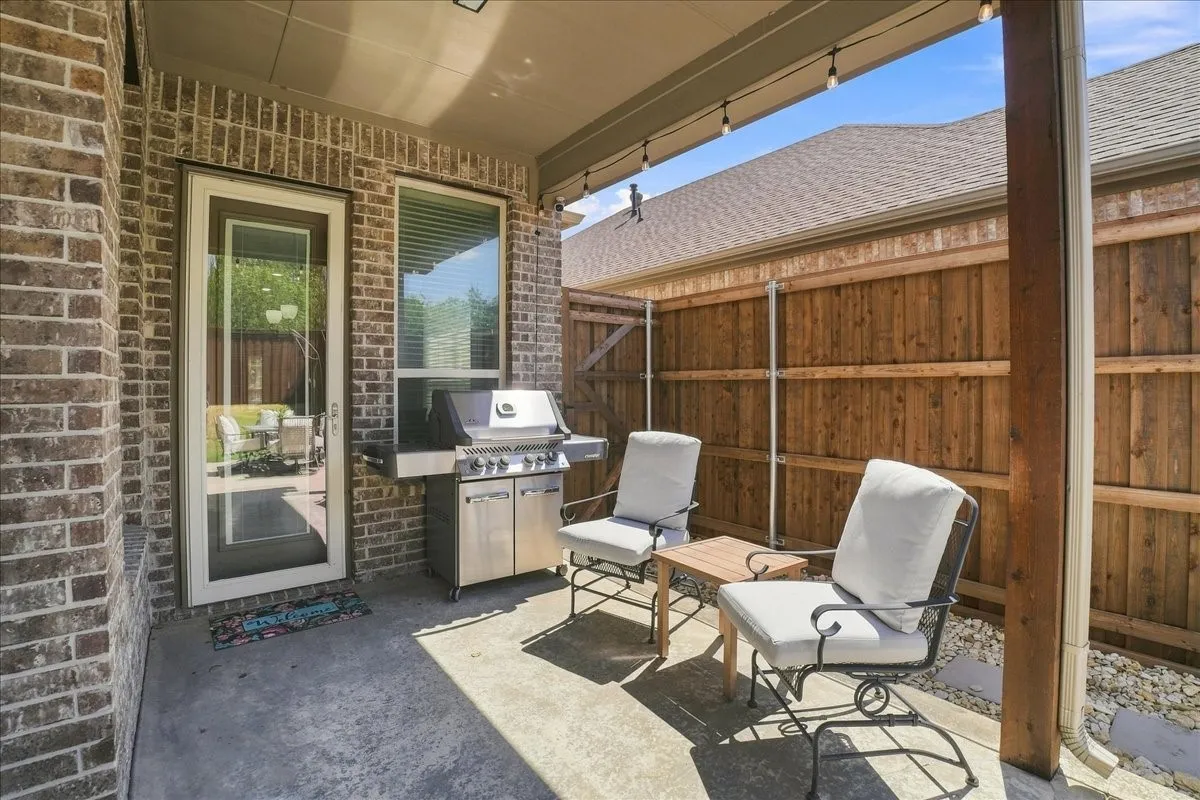 Single Family Residence For Sale in Tarrant County , 6749 Cambridge Drive, North Richland Hills, Texas 76180, 4 Bedroom, 3 Bathroom, 2 Garage spaces, 3,226 Sqft, built in 2017, mls#21363978, Real Estate Agent in North Richland Hills, Homes For Sale in Tarrant county, Homes For Sale in North Richland Hills, Realtor in North Richland Hills Texas, Real Estate Brokerage Independent Realty Texas, Luminita Cordes Realtor