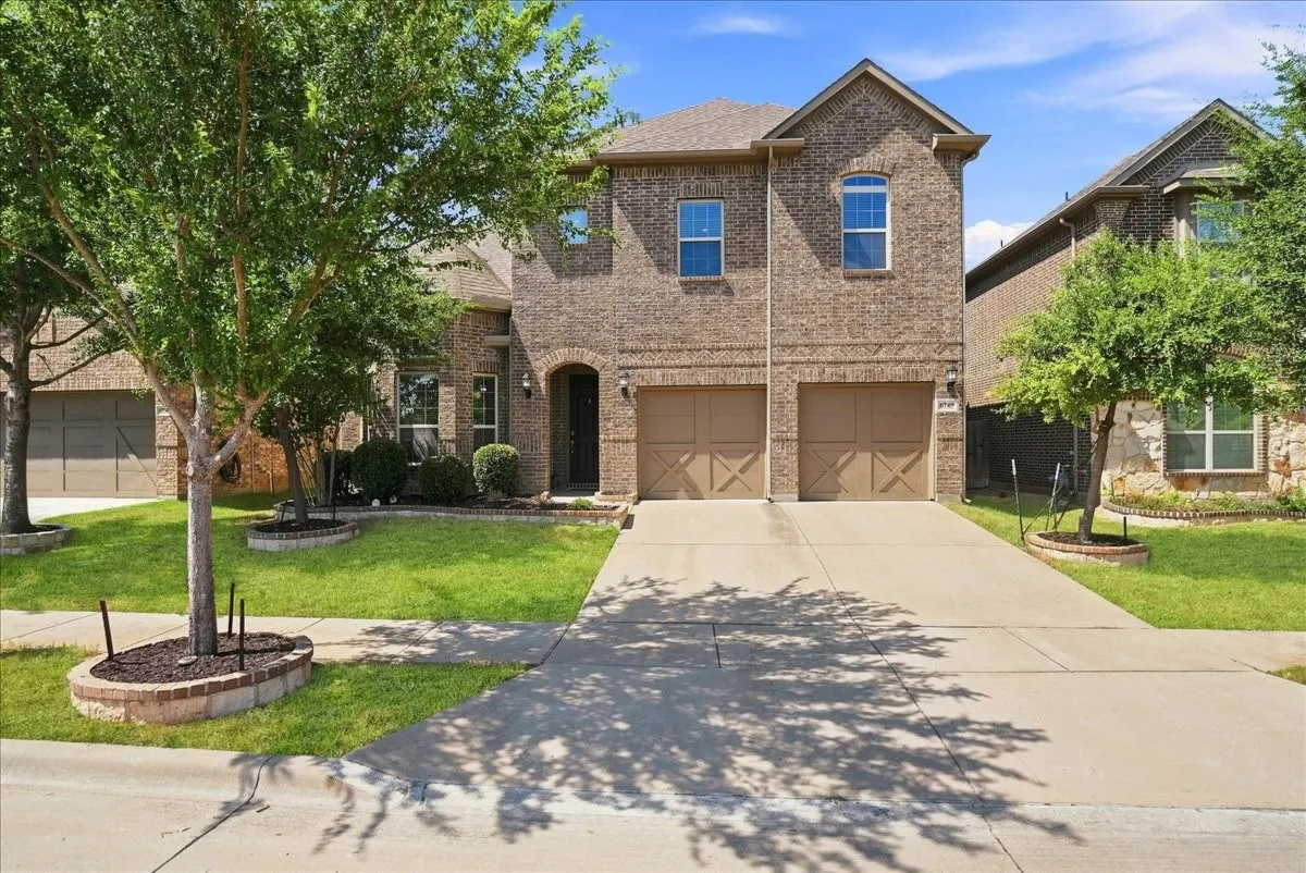 Single Family Residence For Sale in Tarrant County , 6749 Cambridge Drive, North Richland Hills, Texas 76180, 4 Bedroom, 3 Bathroom, 2 Garage spaces, 3,226 Sqft, built in 2017, mls#21363978, Real Estate Agent in North Richland Hills, Homes For Sale in Tarrant county, Homes For Sale in North Richland Hills, Realtor in North Richland Hills Texas, Real Estate Brokerage Independent Realty Texas, Luminita Cordes Realtor