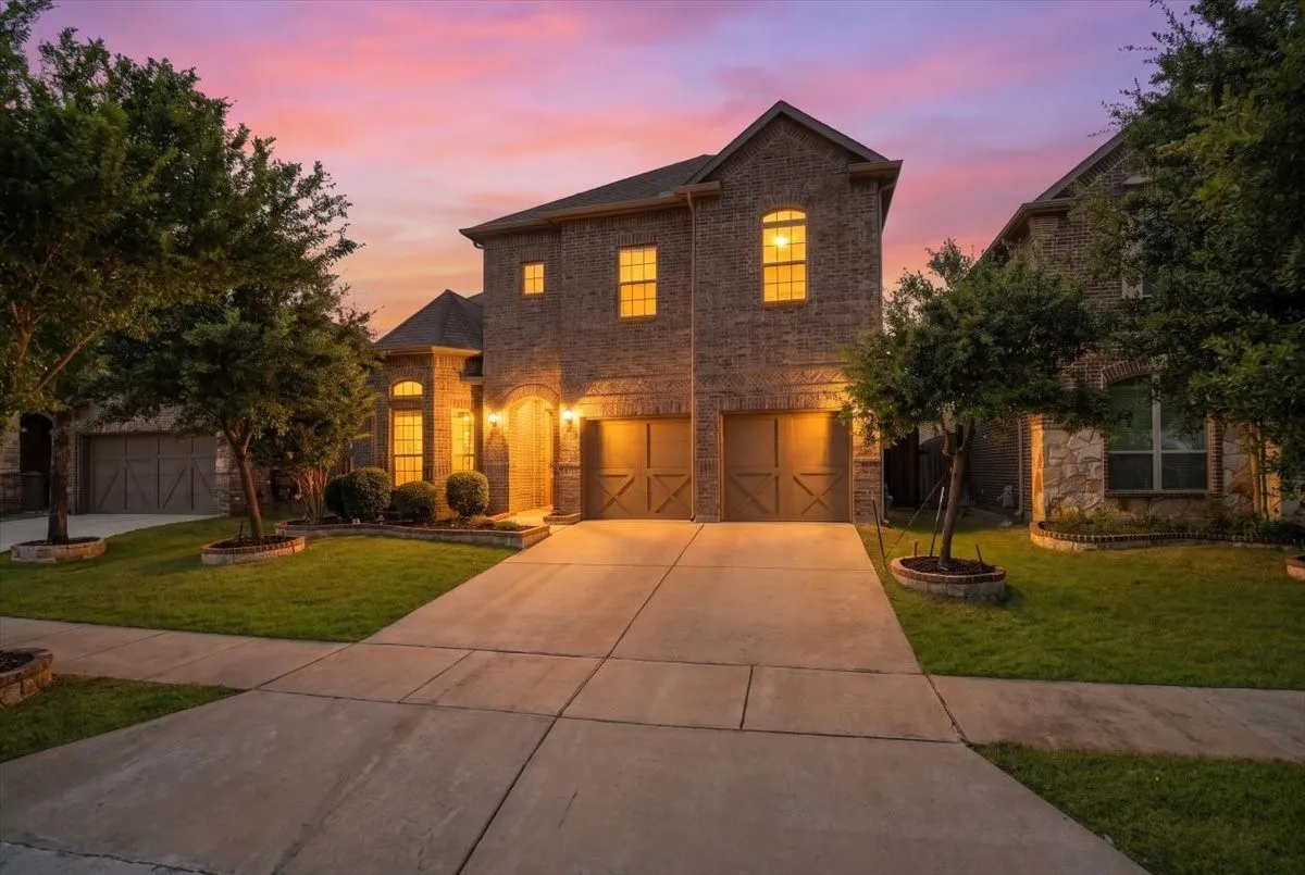Single Family Residence For Sale in Tarrant County , 6749 Cambridge Drive, North Richland Hills, Texas 76180, 4 Bedroom, 3 Bathroom, 2 Garage spaces, 3,226 Sqft, built in 2017, mls#21363978, Real Estate Agent in North Richland Hills, Homes For Sale in Tarrant county, Homes For Sale in North Richland Hills, Realtor in North Richland Hills Texas, Real Estate Brokerage Independent Realty Texas, Luminita Cordes Realtor