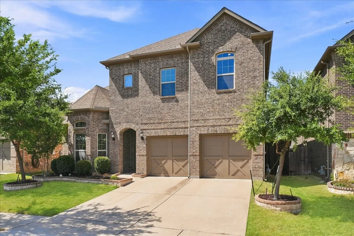 Single Family Residence For Sale in Tarrant County , 6749 Cambridge Drive, North Richland Hills, Texas 76180, 4 Bedroom, 3 Bathroom, 2 Garage spaces, 3,226 Sqft, built in 2017, mls#21363978, Real Estate Agent in North Richland Hills, Homes For Sale in Tarrant county, Homes For Sale in North Richland Hills, Realtor in North Richland Hills Texas, Real Estate Brokerage Independent Realty Texas, Luminita Cordes Realtor