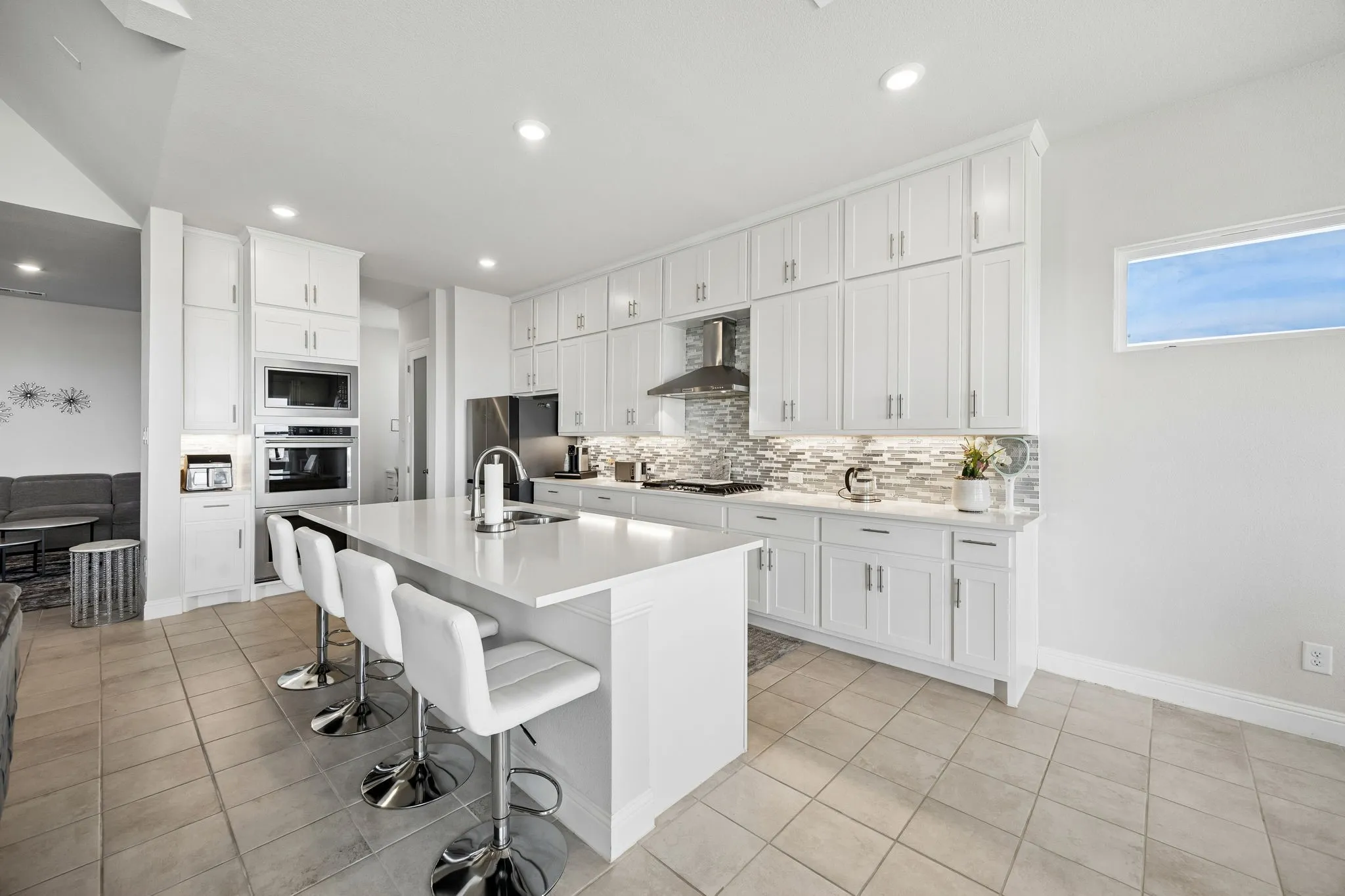 Single Family Residence For Sale in Tarrant County , 805 Feathergrass Court, Haslet, Texas 76052, 4 Bedroom, 3 Bathroom, 2 Garage spaces, 3,010 Sqft, built in 2024, mls#21369297, Real Estate Agent in Haslet, Homes For Sale in Tarrant county, Homes For Sale in Haslet, Realtor in Haslet Texas, Real Estate Brokerage Independent Realty Texas, Luminita Cordes Realtor
