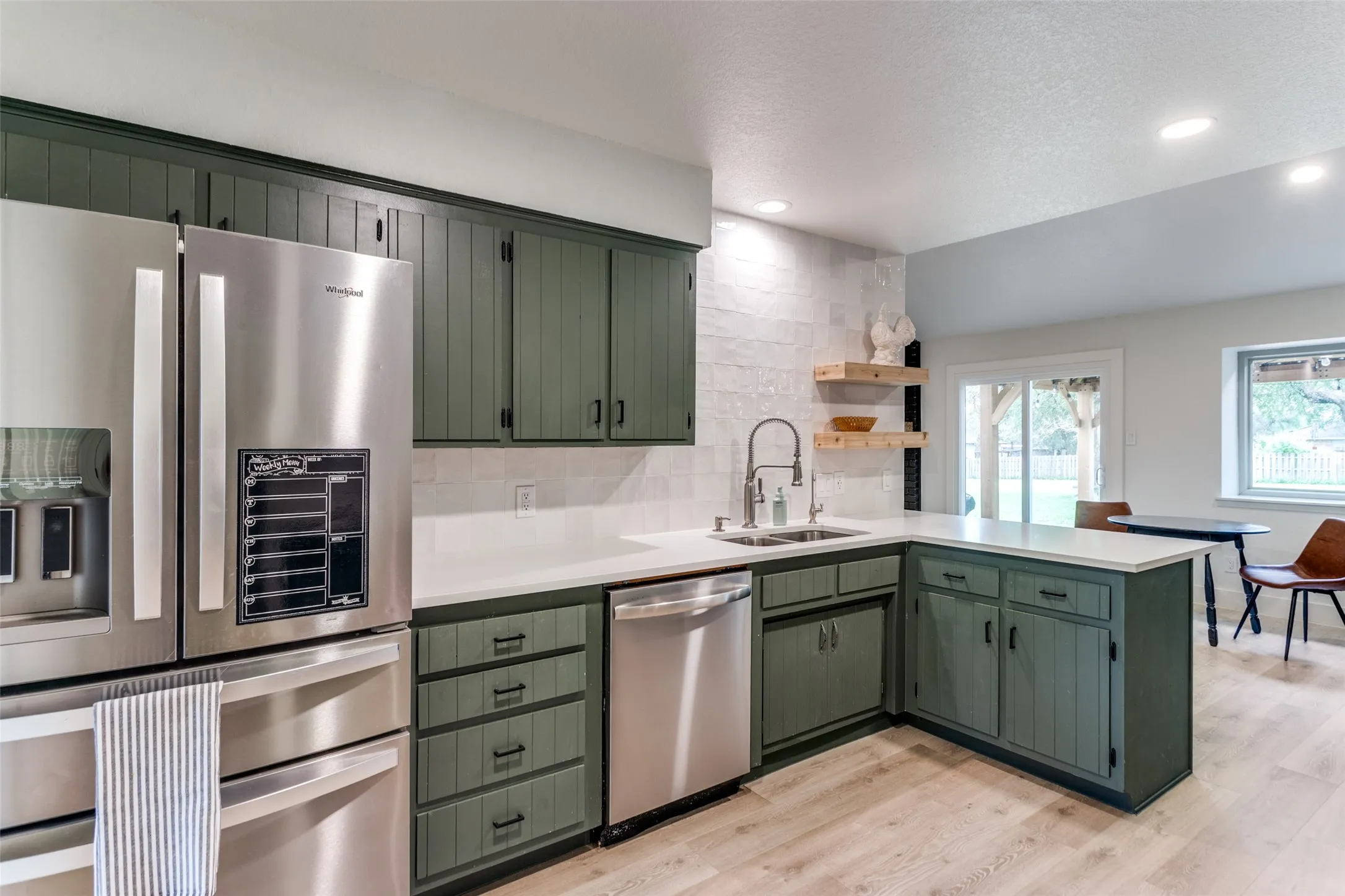 Single Family Residence For Sale in Parker County , 3013 Cactus Road, Willow Park, Texas 76087, 3 Bedroom, 2 Bathroom, 2 Garage spaces, 1,905 Sqft, built in 1977, mls#21376865, Real Estate Agent in Willow Park, Homes For Sale in Parker county, Homes For Sale in Willow Park, Realtor in Willow Park Texas, Real Estate Brokerage Independent Realty Texas, Luminita Cordes Realtor