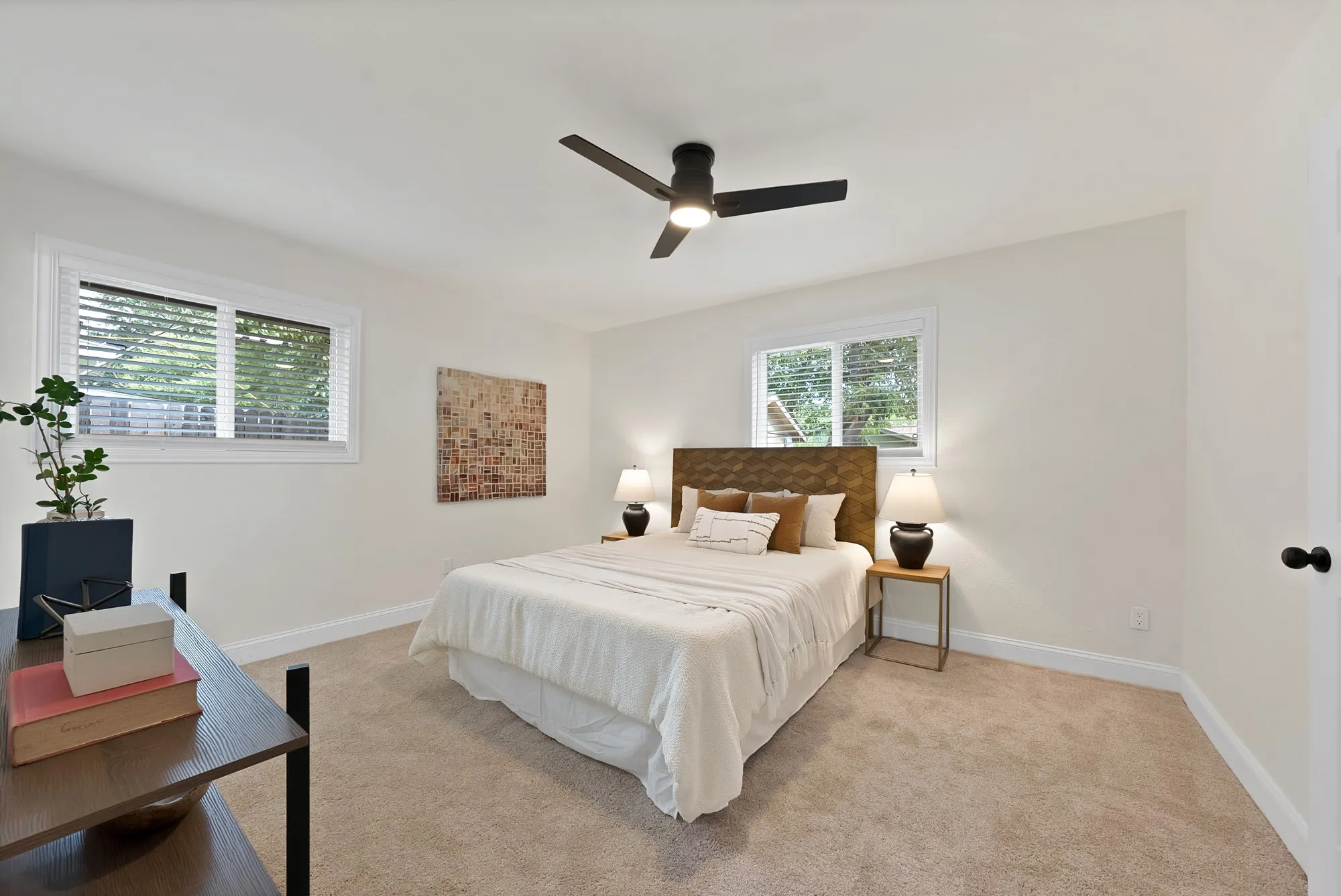 Single Family Residence For Sale in Tarrant County , 2302 E Mitchell Street, Arlington, Texas 76010, 3 Bedroom, 2 Bathroom, 2 Garage spaces, 1,550 Sqft, built in 1967, mls#21373912, Real Estate Agent in Arlington, Homes For Sale in Tarrant county, Homes For Sale in Arlington, Realtor in Arlington Texas, Real Estate Brokerage Independent Realty Texas, Luminita Cordes Realtor