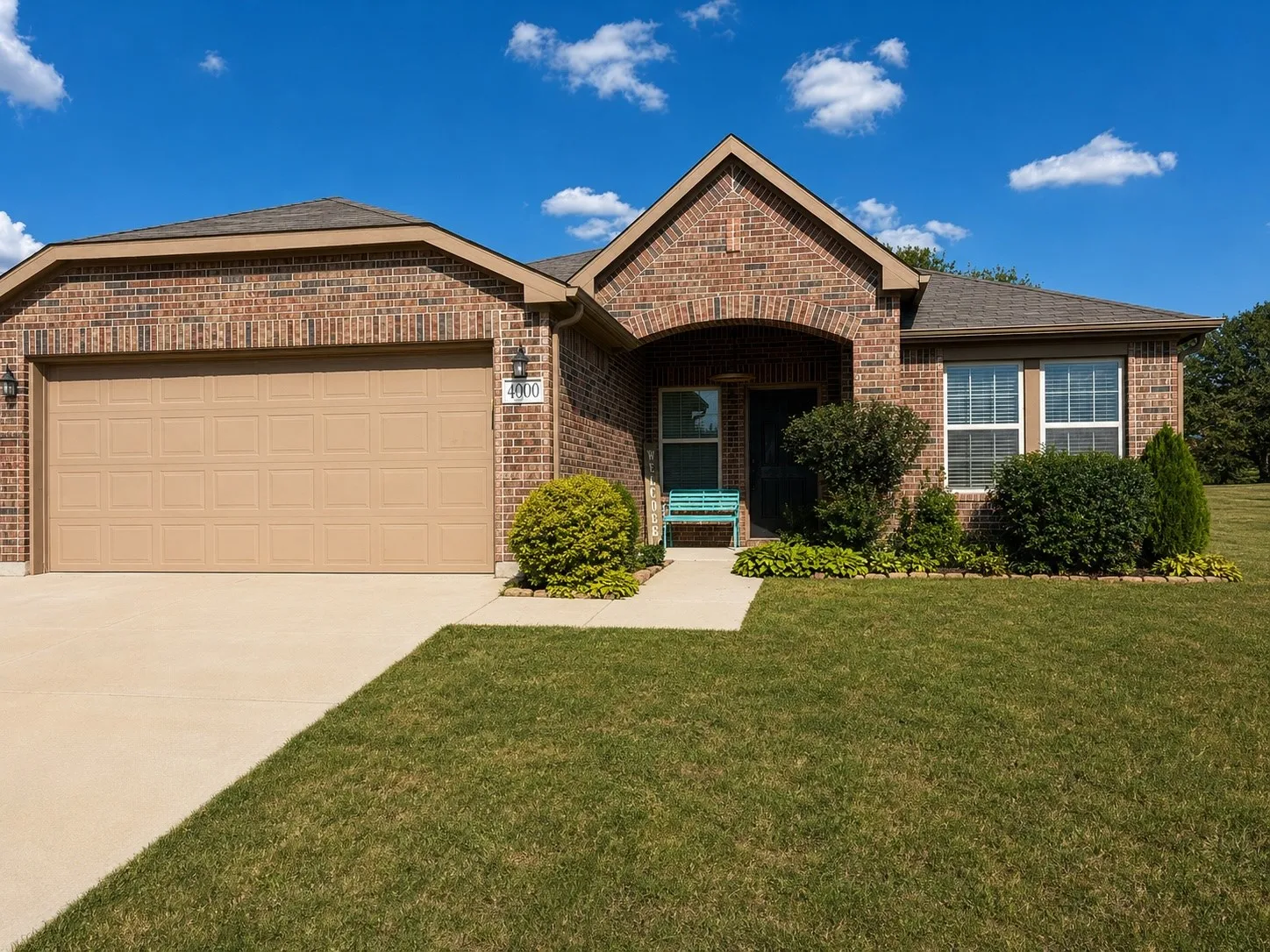 Single Family Residence For Rent in Tarrant County , 4900 Lemon Grove Drive, Fort Worth, Texas 76135, 4 Bedroom, 2 Bathroom, 2 Garage spaces, 1,952 Sqft, built in 2014, mls#21376878, Real Estate Agent in Fort Worth, Homes For Rent in Tarrant county, Homes For Rent in Fort Worth, Realtor in Fort Worth Texas, Real Estate Brokerage Independent Realty Texas, Luminita Cordes Realtor