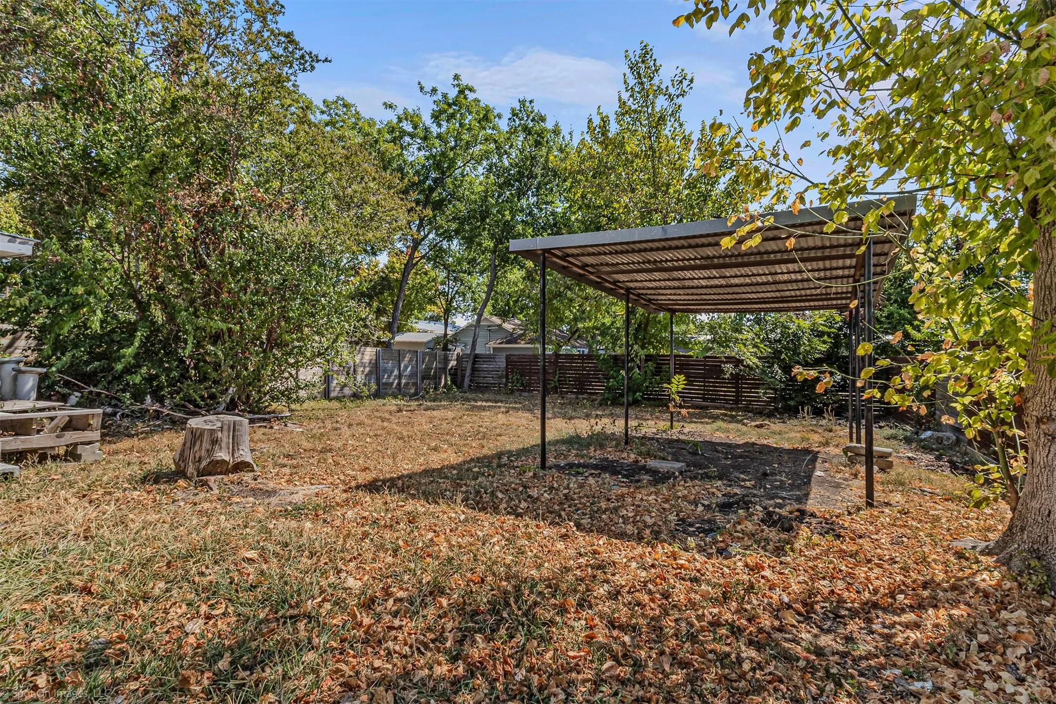 Single Family Residence For Sale in Kaufman County , 304 N Catherine Street, Terrell, Texas 75160, 3 Bedroom, 1 Bathroom, Garage spaces, 2,056 Sqft, built in 1915, mls#21374239, Real Estate Agent in Terrell, Homes For Sale in Kaufman county, Homes For Sale in Terrell, Realtor in Terrell Texas, Real Estate Brokerage Independent Realty Texas, Luminita Cordes Realtor