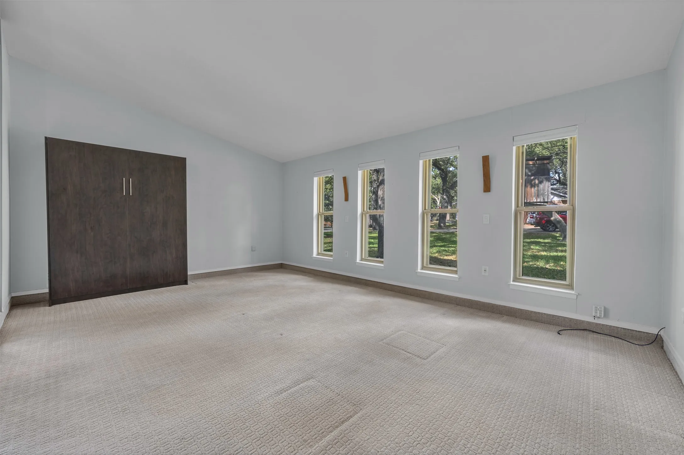 Single Family Residence For Sale in Tarrant County , 4900 Wondol Court, North Richland Hills, Texas 76053, 3 Bedroom, 4 Bathroom, 4 Garage spaces, 3,371 Sqft, built in 1963, mls#21376249, Real Estate Agent in North Richland Hills, Homes For Sale in Tarrant county, Homes For Sale in North Richland Hills, Realtor in North Richland Hills Texas, Real Estate Brokerage Independent Realty Texas, Luminita Cordes Realtor
