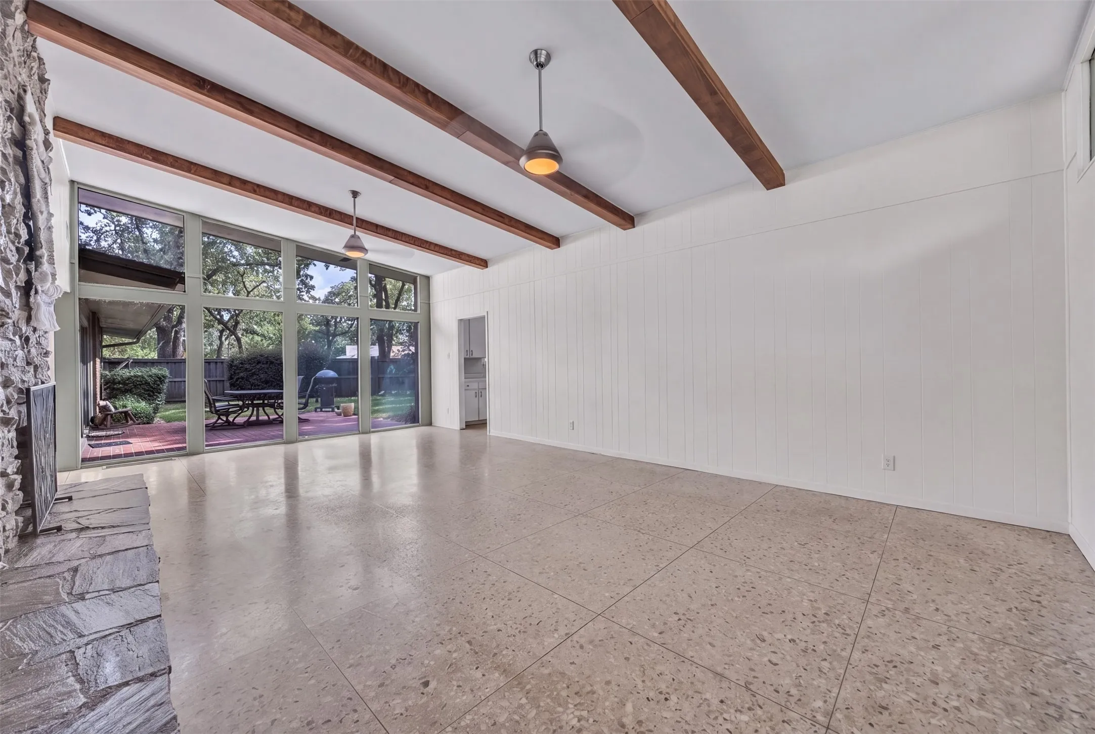 Single Family Residence For Sale in Tarrant County , 4900 Wondol Court, North Richland Hills, Texas 76053, 3 Bedroom, 4 Bathroom, 4 Garage spaces, 3,371 Sqft, built in 1963, mls#21376249, Real Estate Agent in North Richland Hills, Homes For Sale in Tarrant county, Homes For Sale in North Richland Hills, Realtor in North Richland Hills Texas, Real Estate Brokerage Independent Realty Texas, Luminita Cordes Realtor