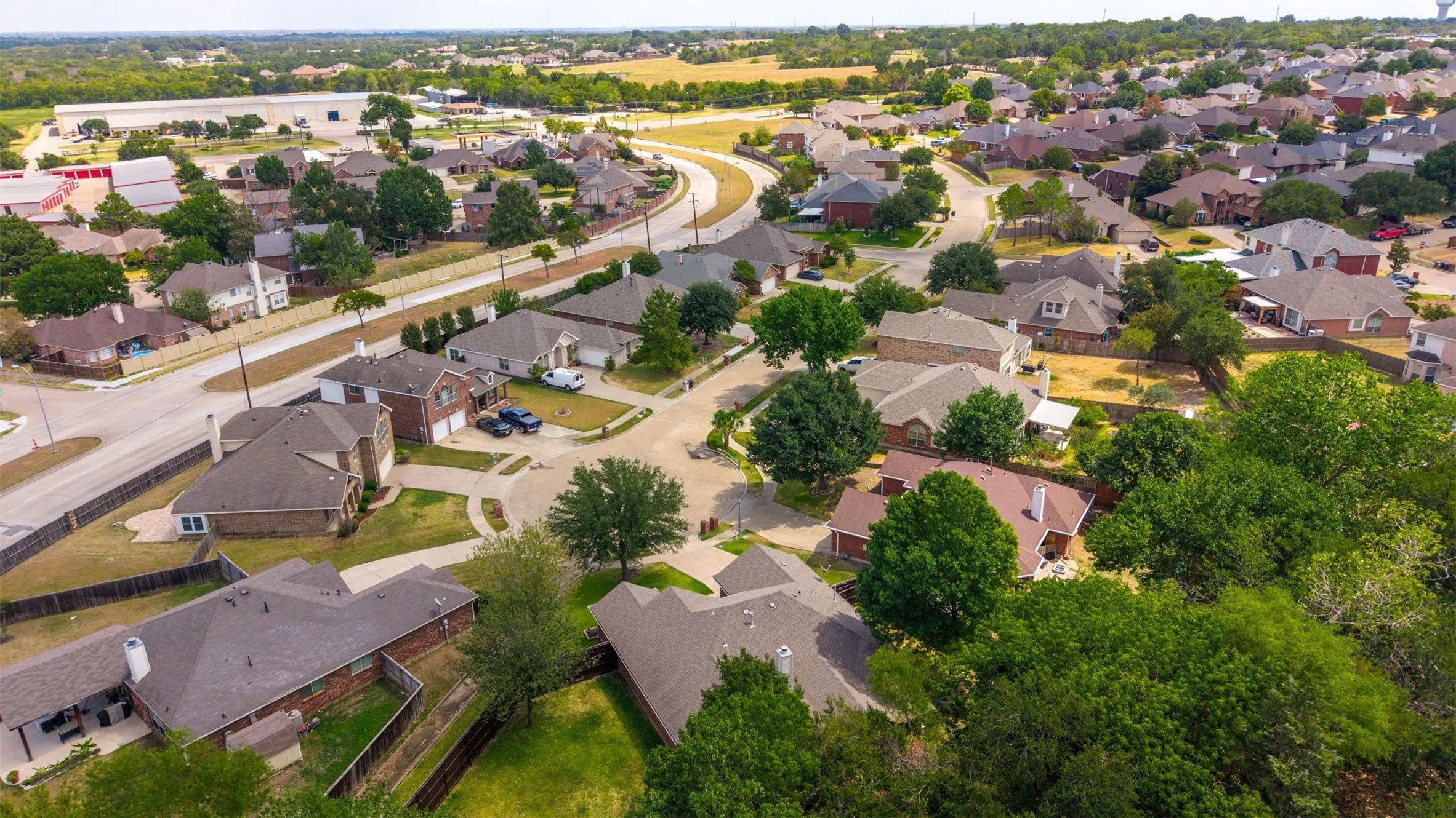 Single Family Residence For Sale in Dallas County , 321 Carissa Court, Mesquite, Texas 75150, 4 Bedroom, 3 Bathroom, 2 Garage spaces, 2,655 Sqft, built in 2003, mls#21376359, Real Estate Agent in Mesquite, Homes For Sale in Dallas county, Homes For Sale in Mesquite, Realtor in Mesquite Texas, Real Estate Brokerage Independent Realty Texas, Luminita Cordes Realtor