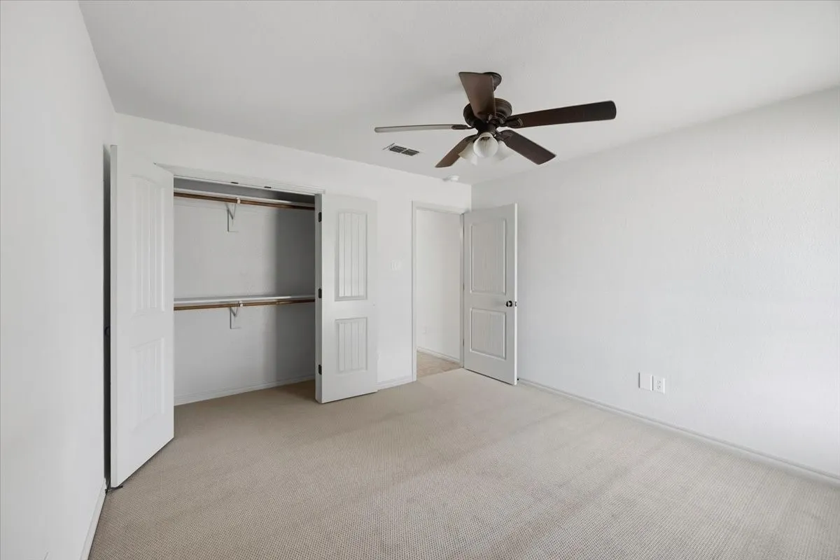Single Family Residence For Sale in Parker County , 105 Savannah Drive, Weatherford, Texas 76087, 3 Bedroom, 2 Bathroom, 2 Garage spaces, 1,837 Sqft, built in 2005, mls#21373833, Real Estate Agent in Weatherford, Homes For Sale in Parker county, Homes For Sale in Weatherford, Realtor in Weatherford Texas, Real Estate Brokerage Independent Realty Texas, Luminita Cordes Realtor
